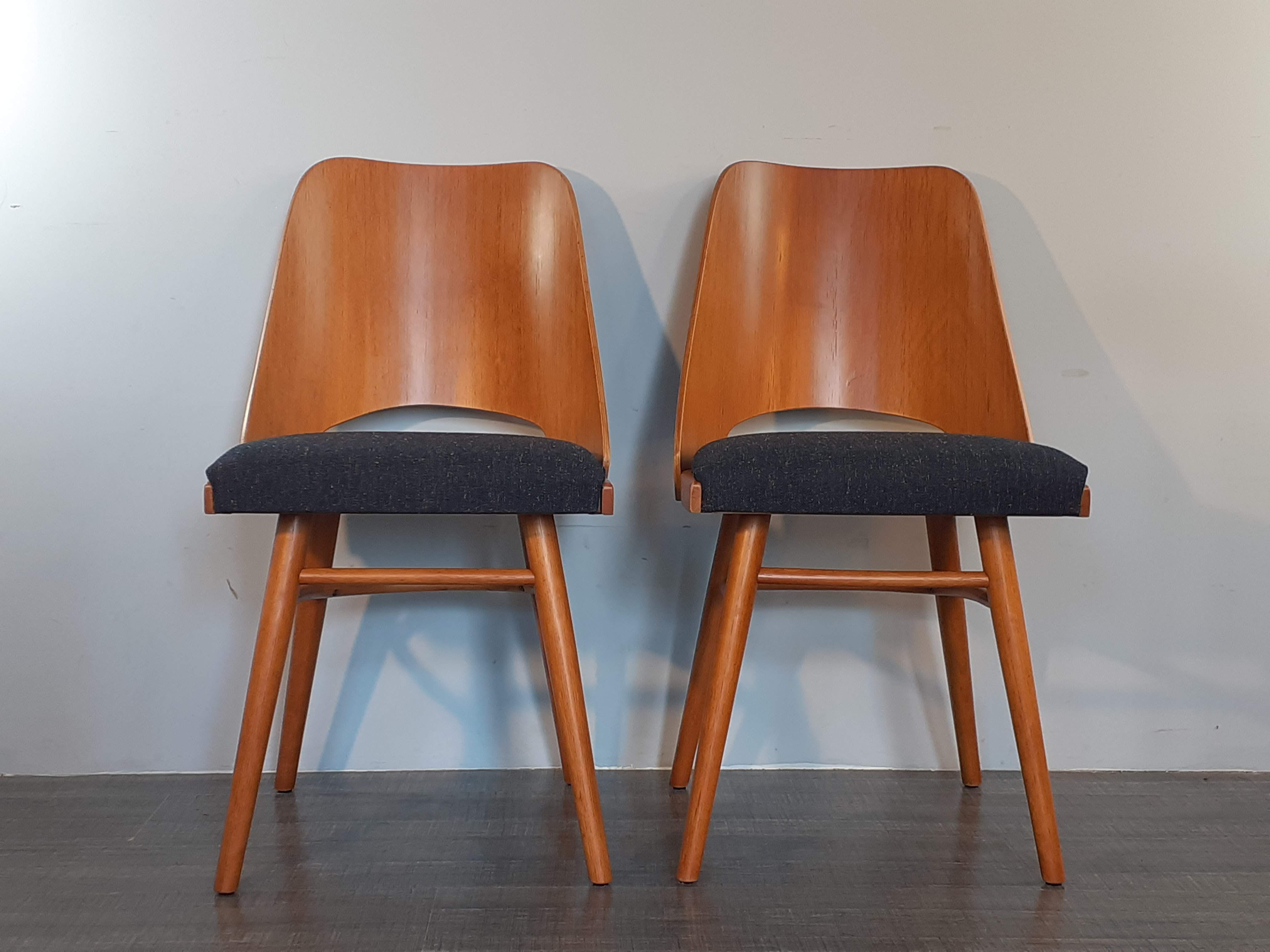 Set of 6 renovated chairs, design Oswald Haerdtl by Ton, Czech, 1960s