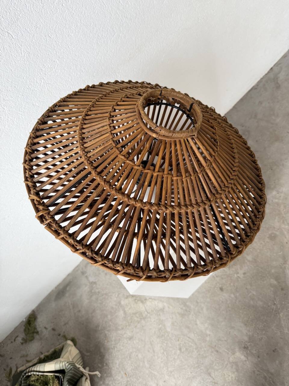 60s Ufo pendant light in Italian wicker