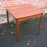 Hundevad chicken table