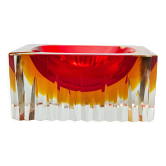 Cendrier Sommerso cubique rouge et jaune par Seguso, Murano, Italie, 1970