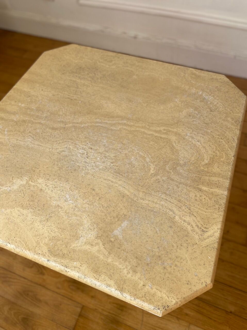 Table basse carrée en travertin 70cm x 70cm