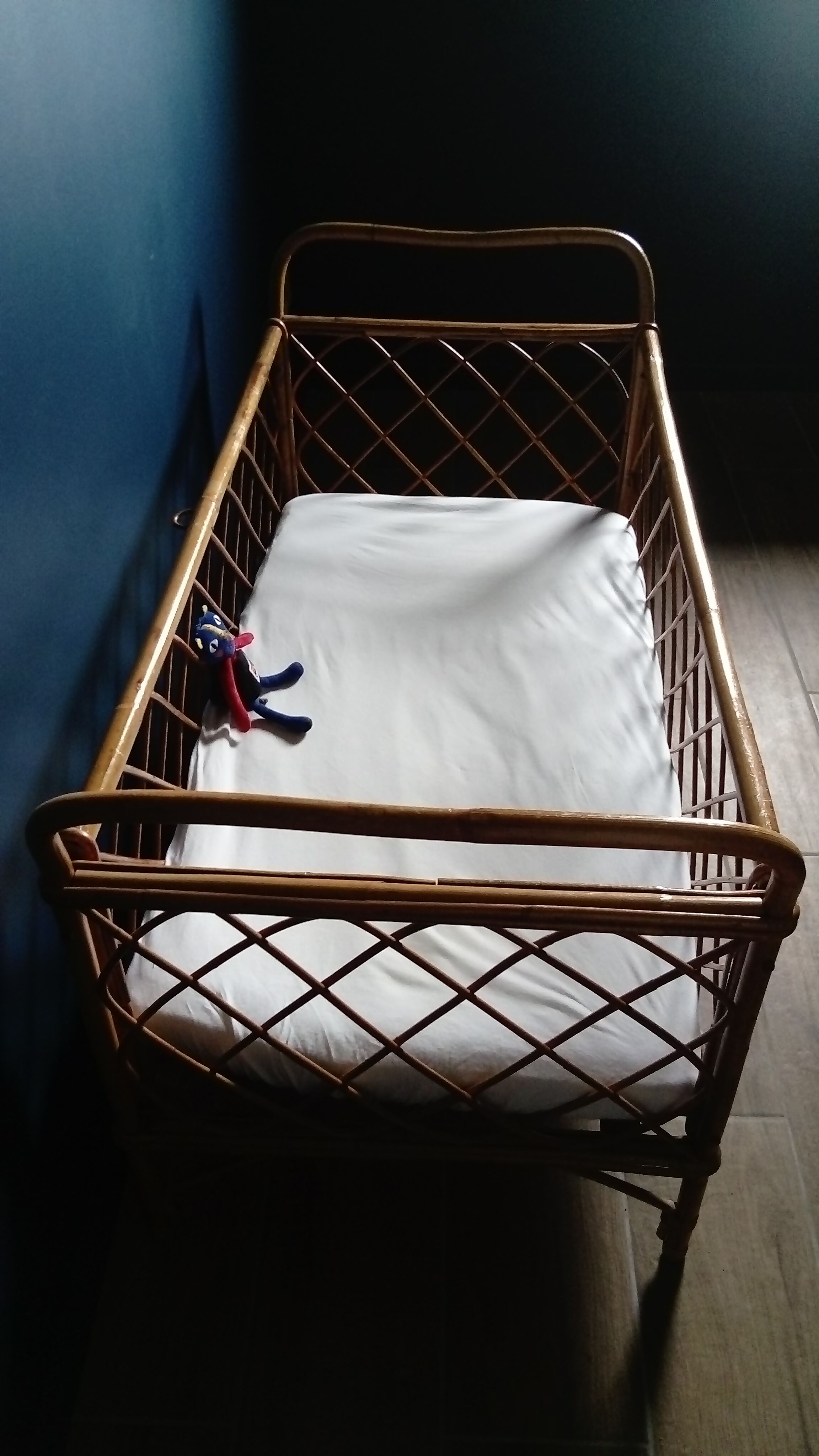 Baby 60s rattan bed
