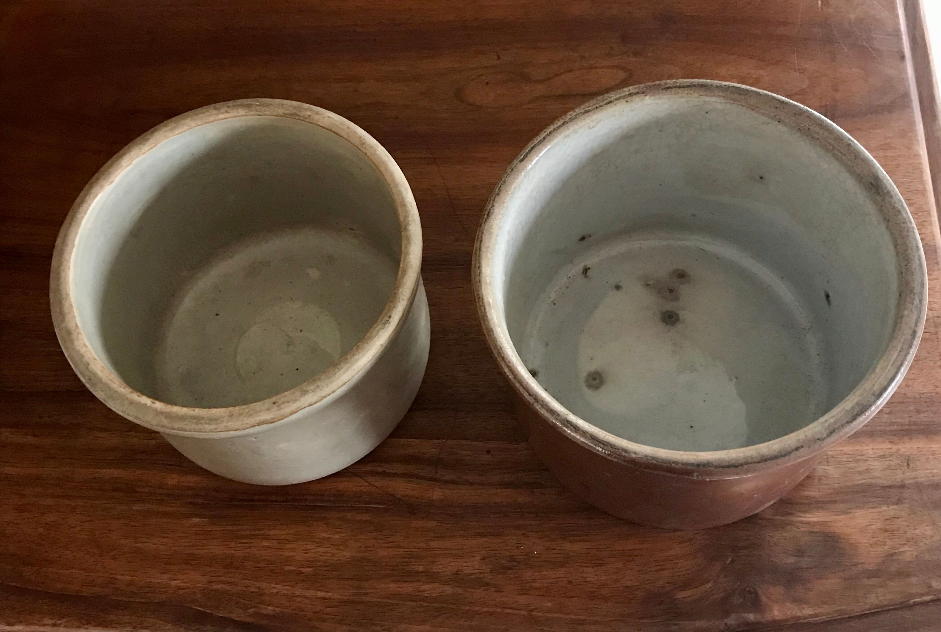 Ceramic pots
