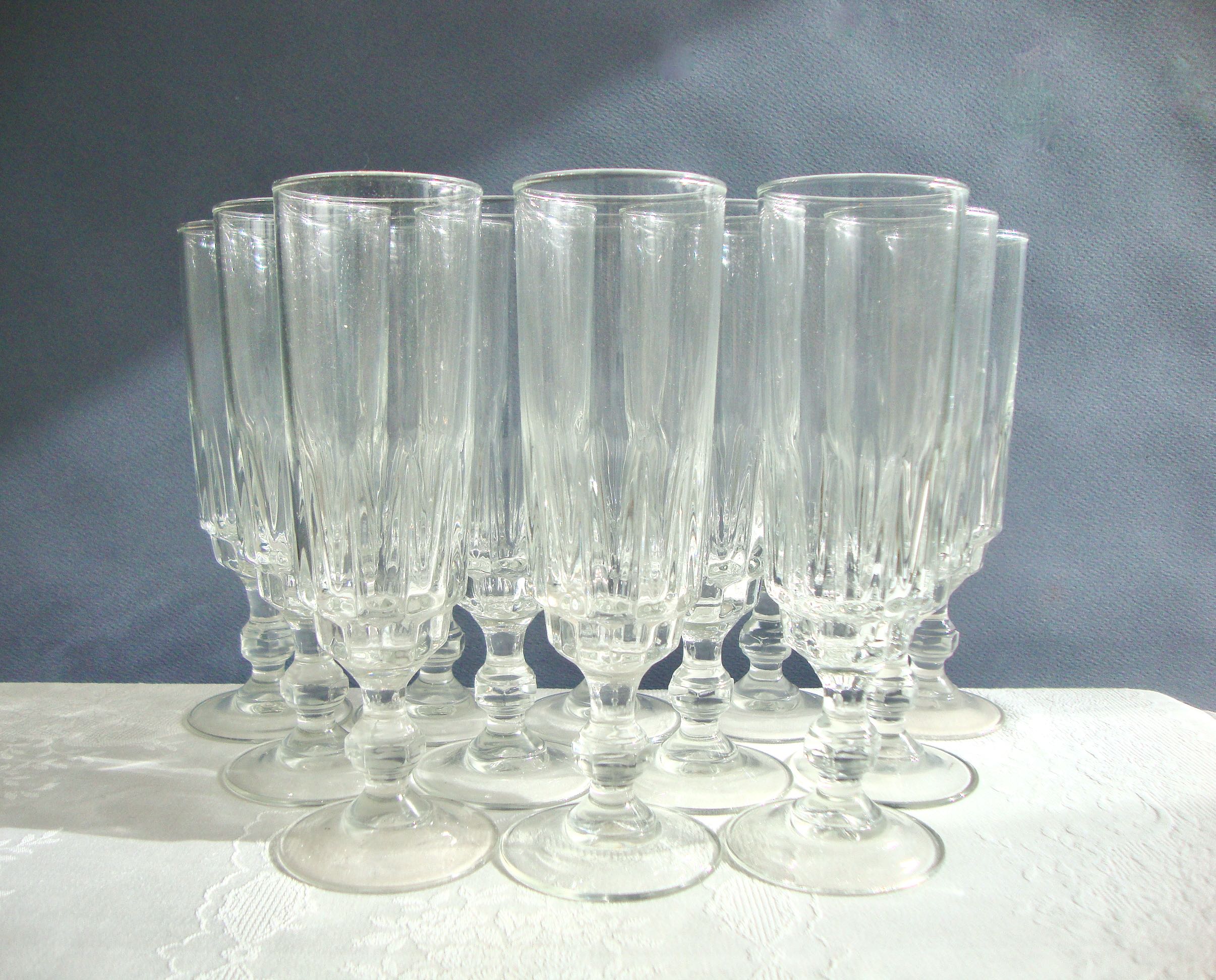 Set de 12 verres flûtes à champagne, 1940
