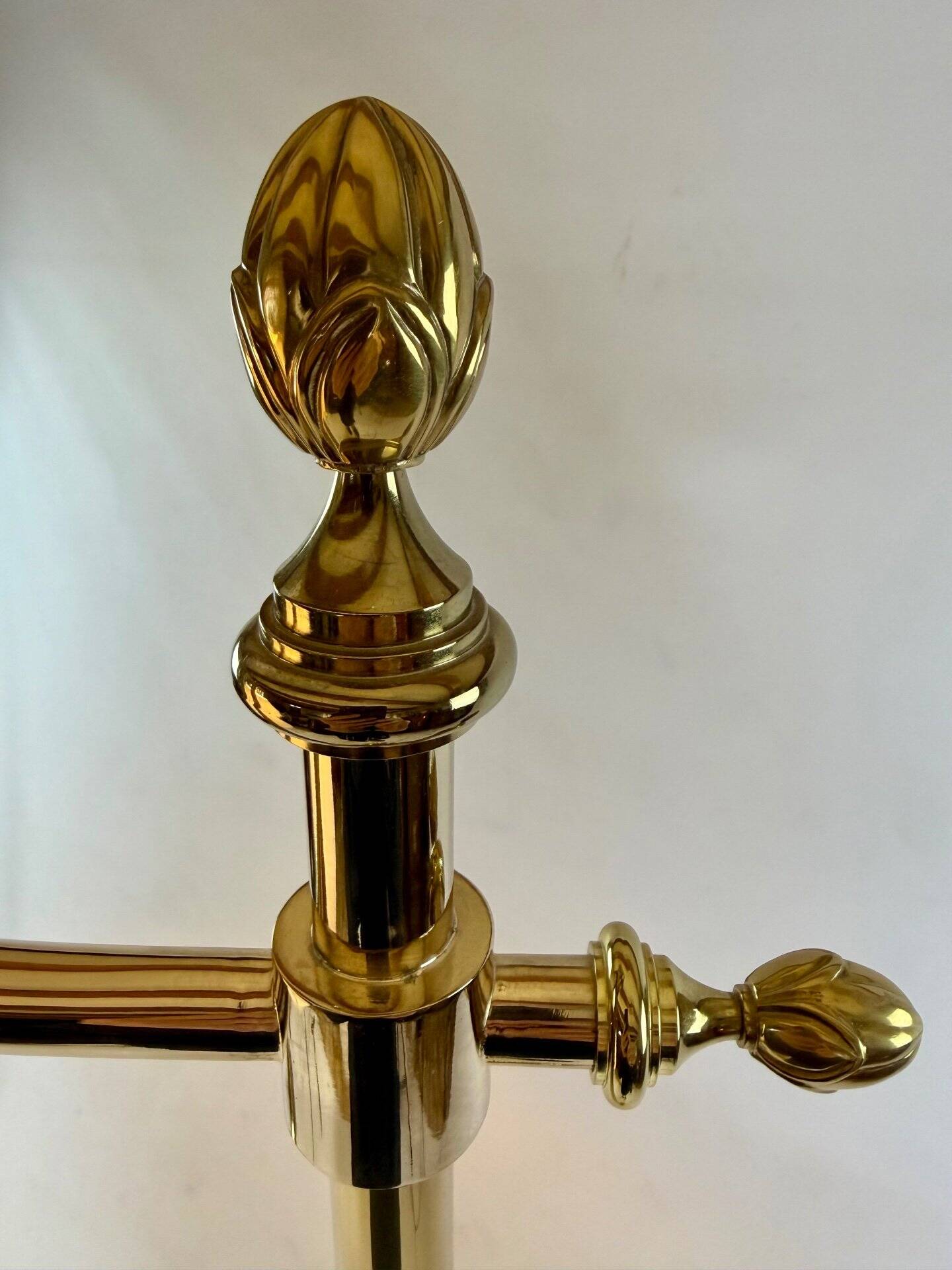 Reading lamp from a luxury hotel, signed Chapman USA, originally from the Hotel George V, Four Seasons Paris