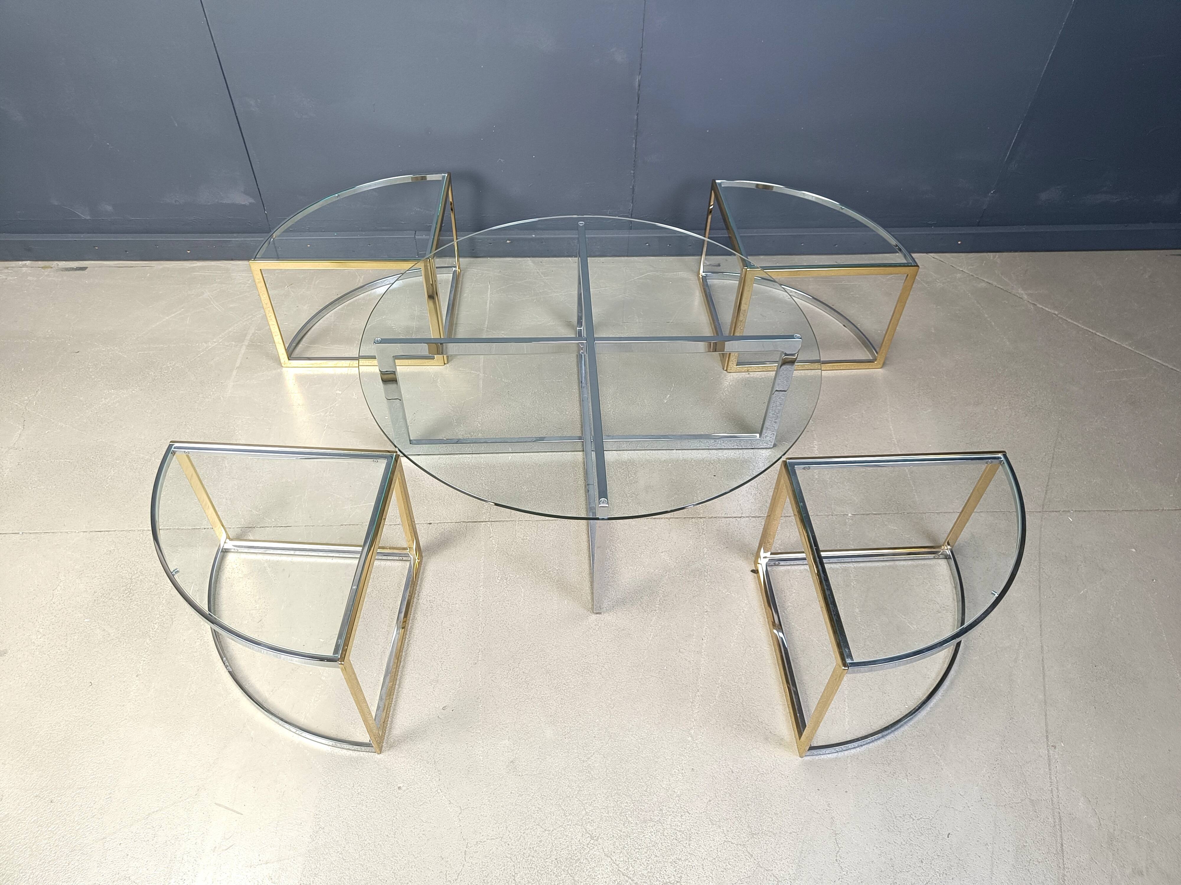 Large coffee table set in brass and glass, 1970s