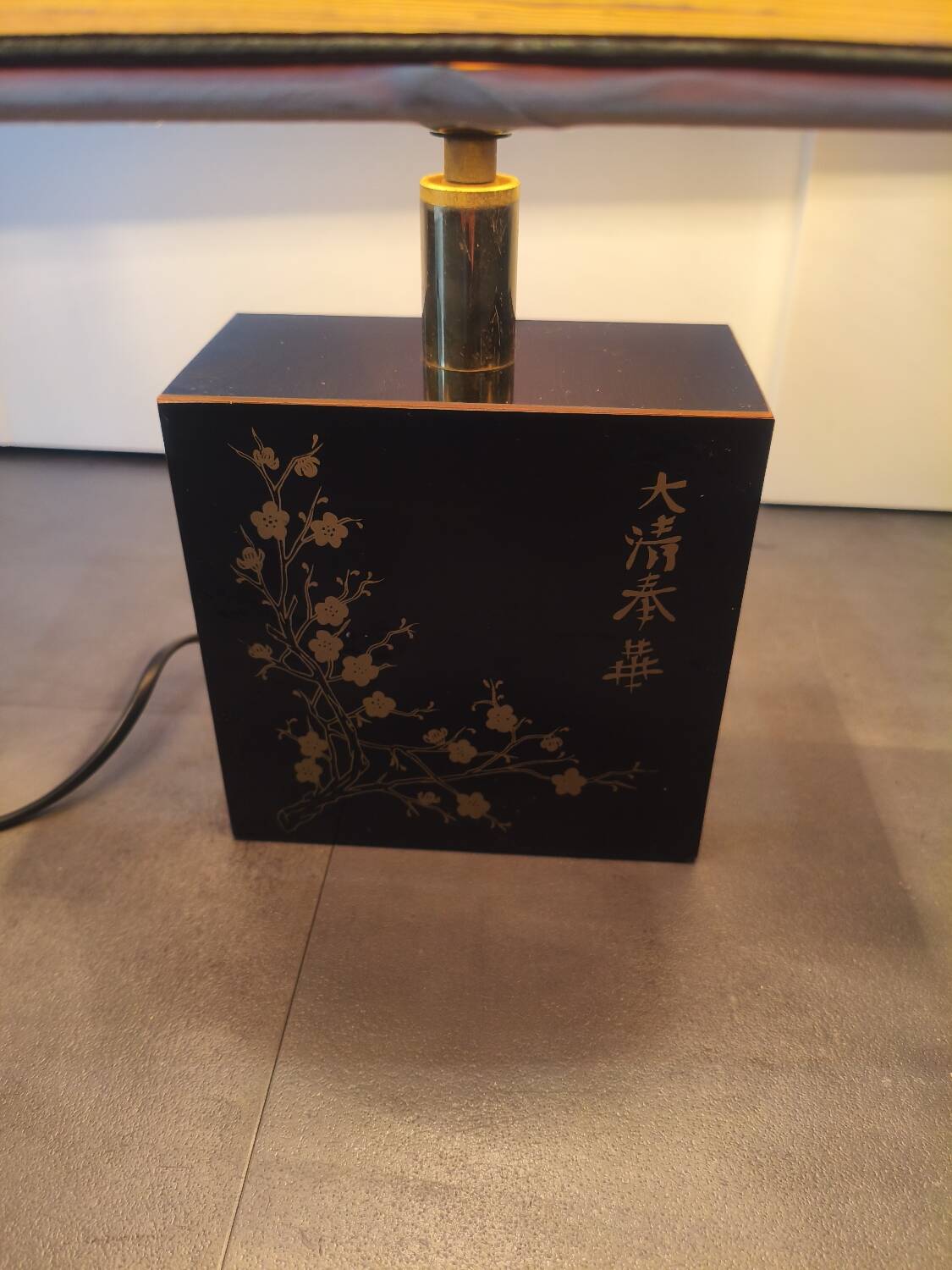 Chinese pagoda lamp dolphin