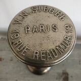 V.N. Siegel's antique hat-wearing display