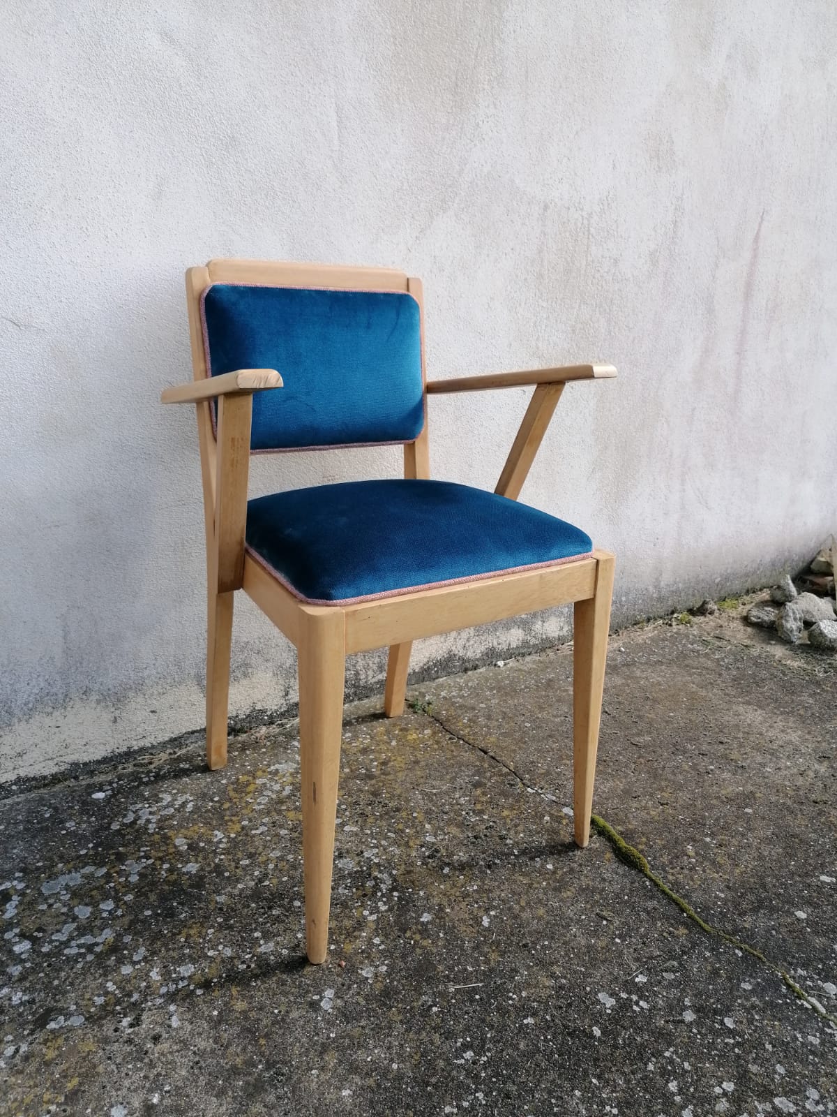 Bridge chair