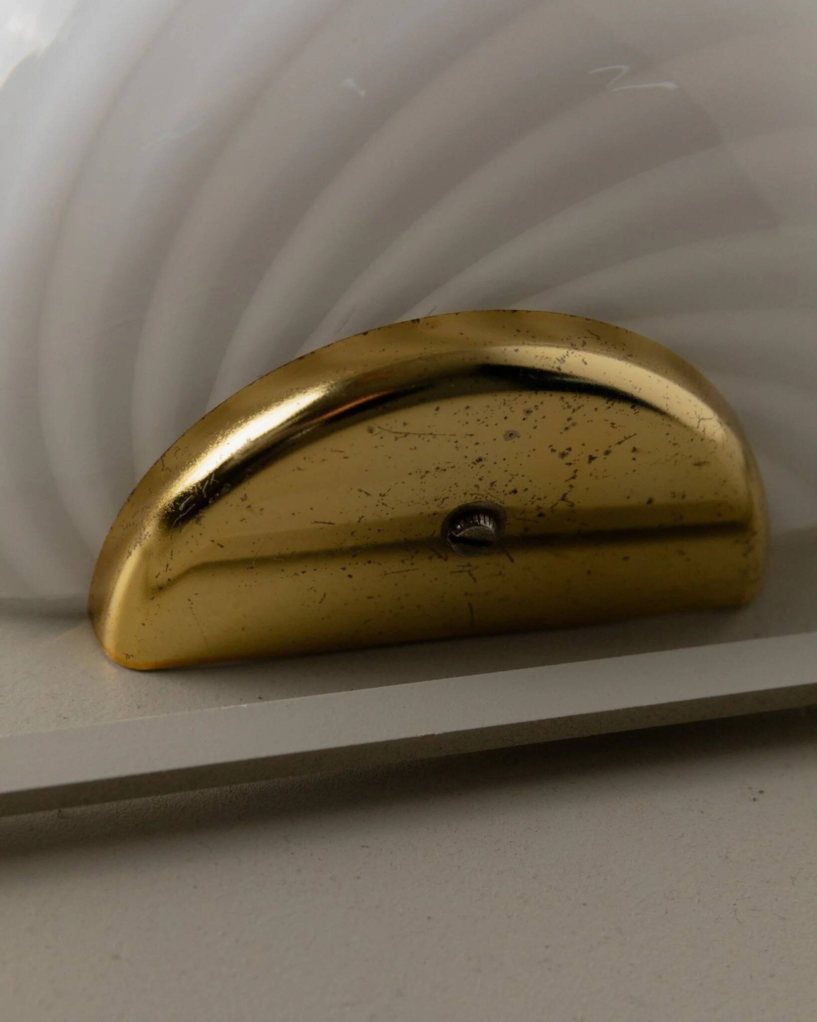 Vintage Murano white opaline glass wall lamp with brass fittings, 1970s Hollywood Regency, Italy