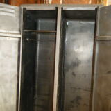 Cloakroom steel rounded corners