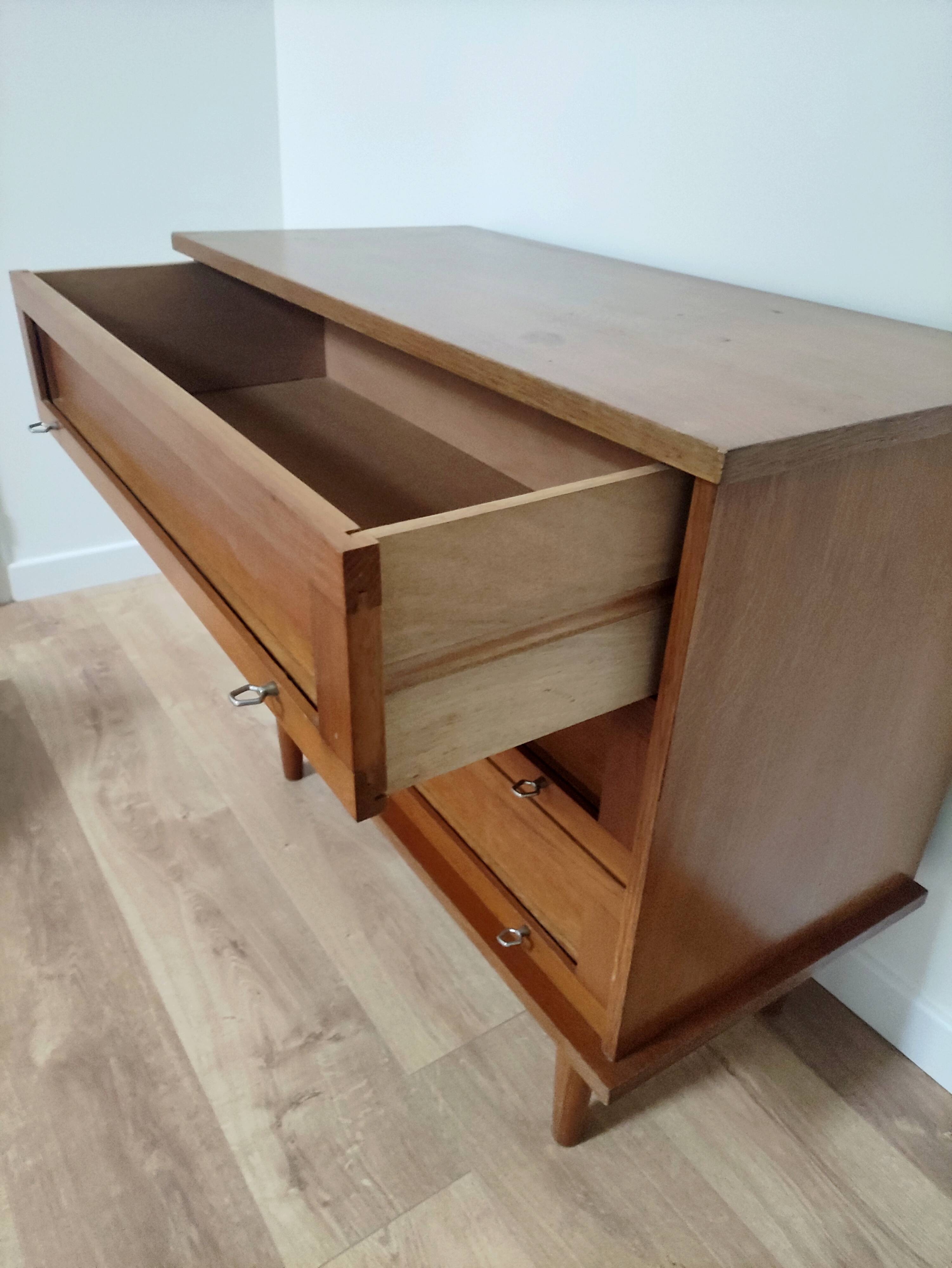Vintage chest of drawers