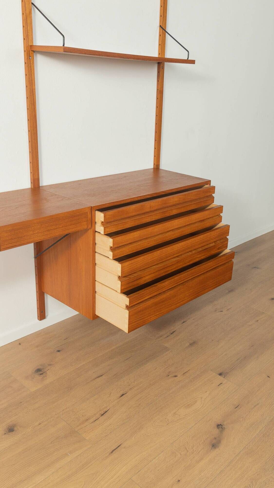 1960s wall shelf Poul Cadovius