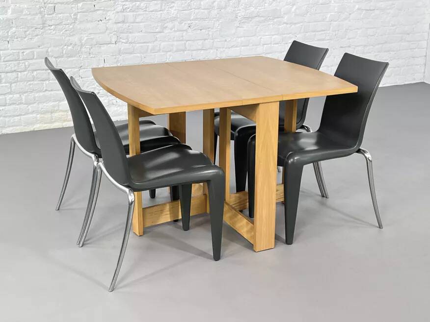 Folding and modular dining table