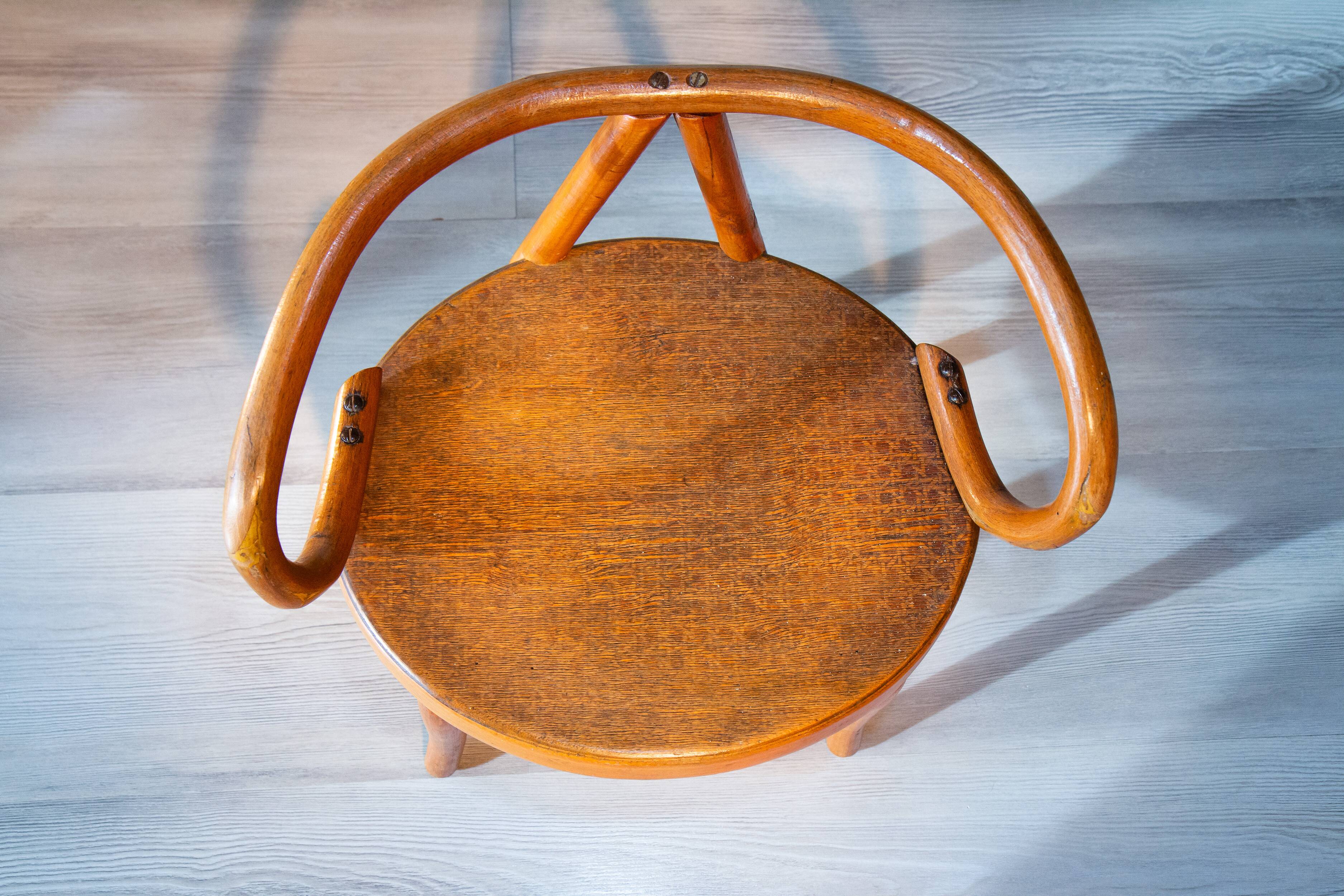 Le Corbusier style curved wood children's armchair, early 20th century