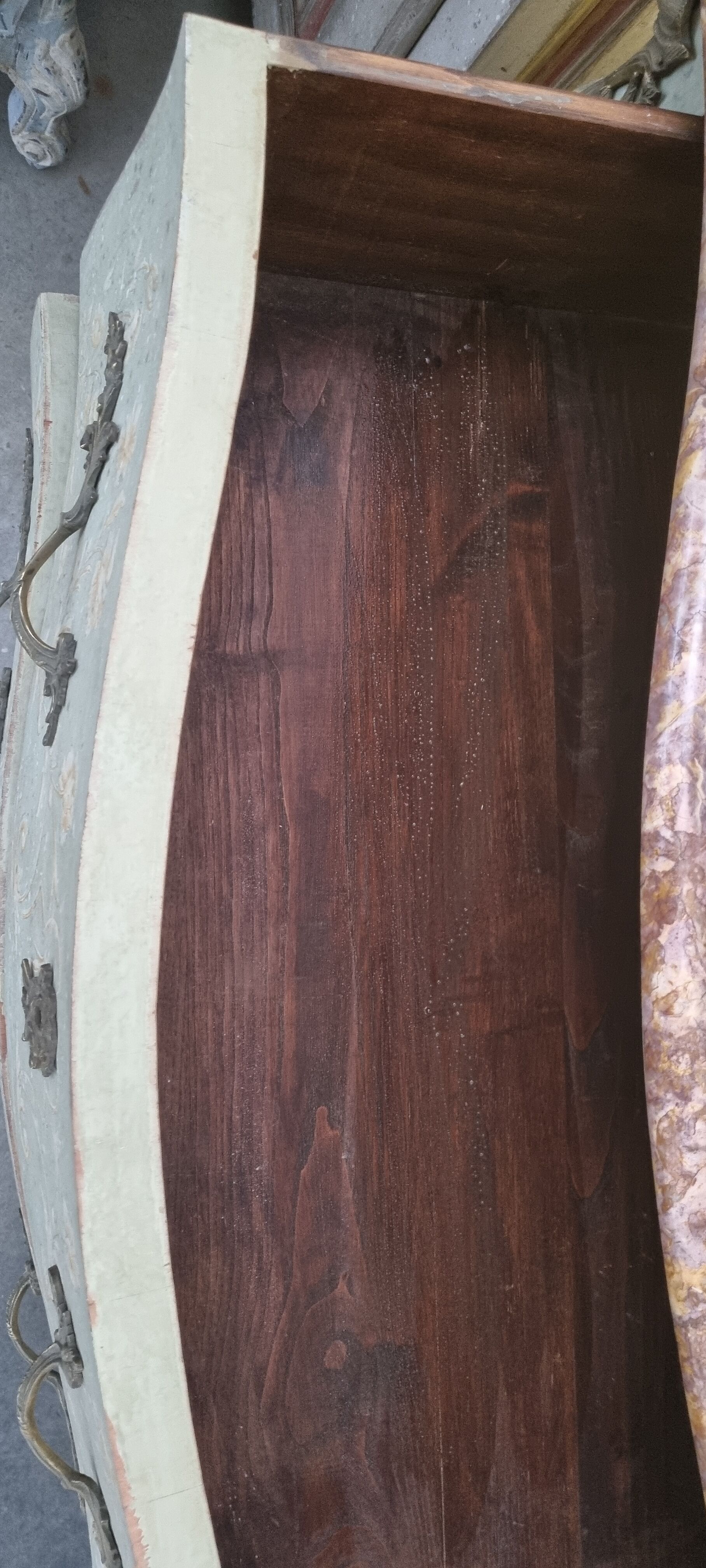 Commode Reveloise 20th