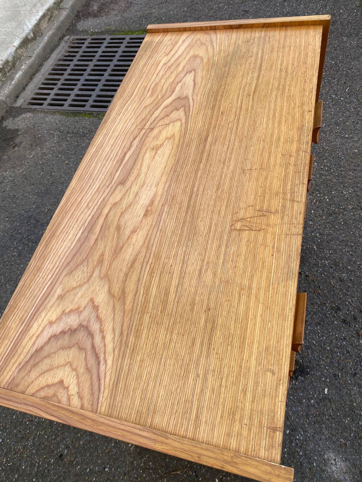 Scandinavian wardrobe with 2 sections in oak from the 1970s.