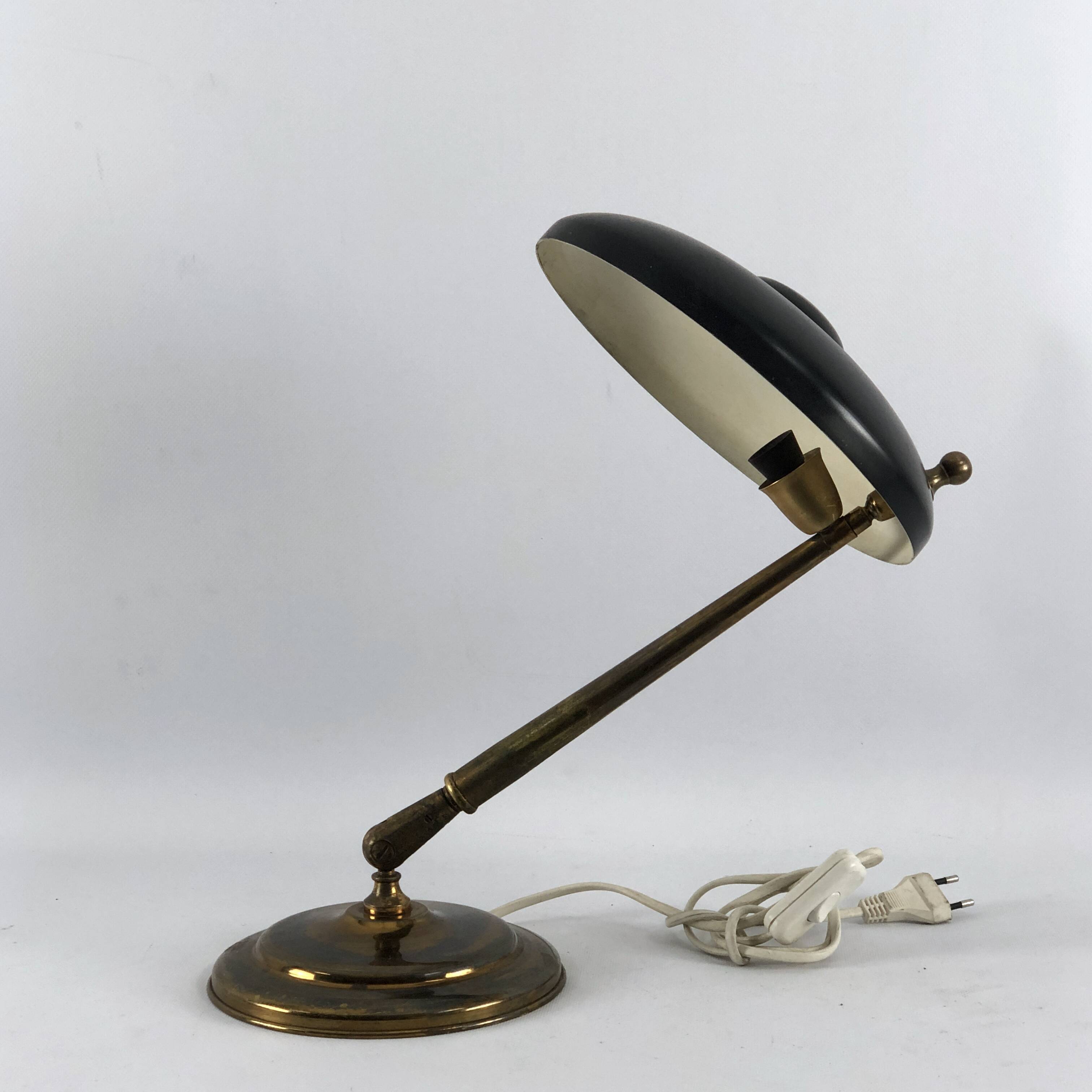 Lumi Milano, Mid-century brass and lacquer two joints table lamp