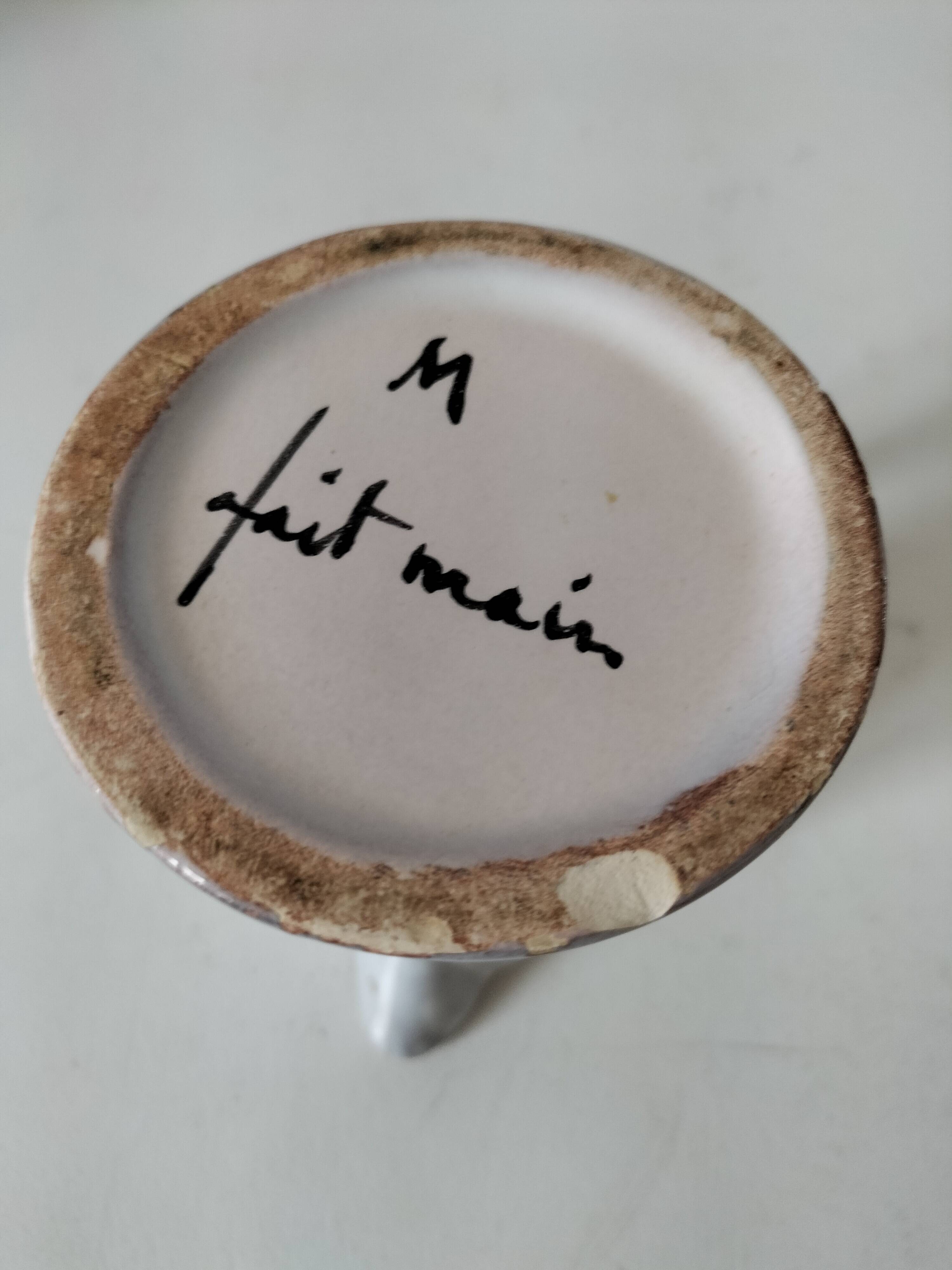 Petit pichet artisanal fleuri – charme champêtre