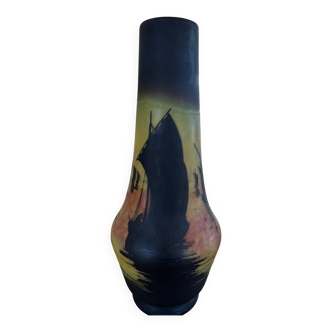 Daum vase