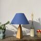 Lampe pyramide 80 en bois et abat jour bleu