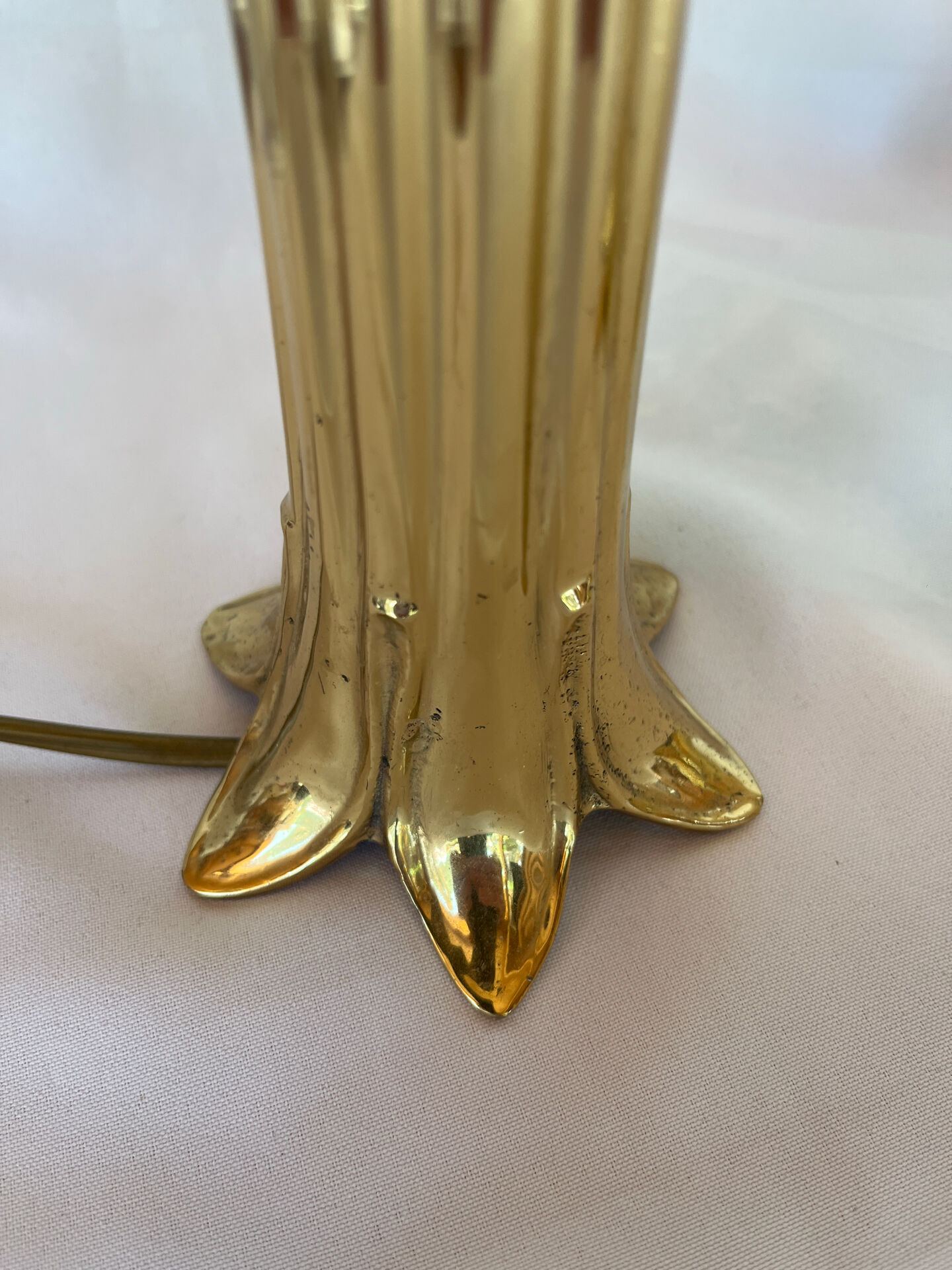 Lamp bases