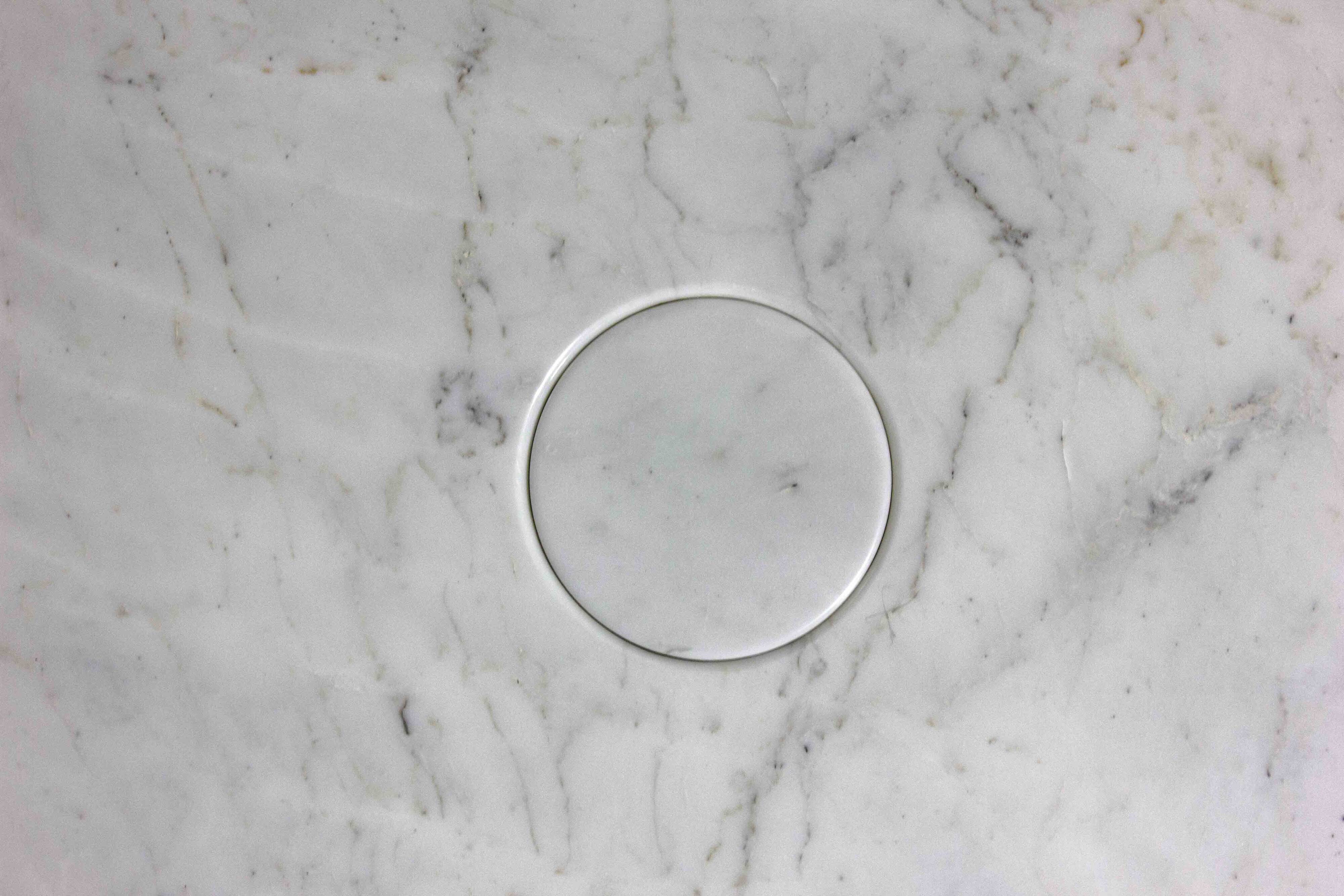 Round marble 'Eros' table by Angelo Mangiarotti for Skipper