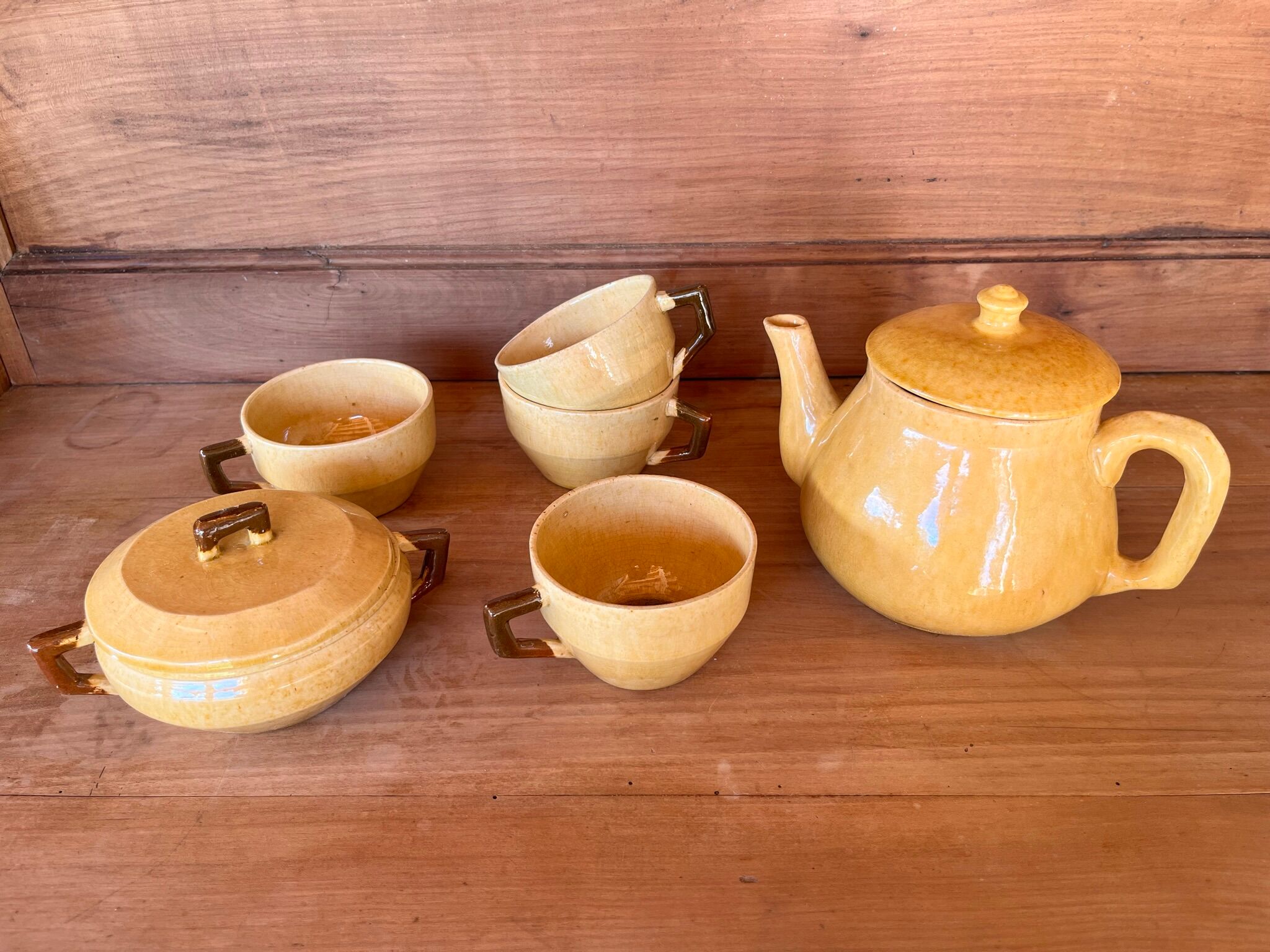 Ochre coffee set signed G. Platon Vallauris