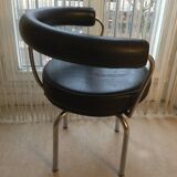 fauteuil Le Corbusier LC7
