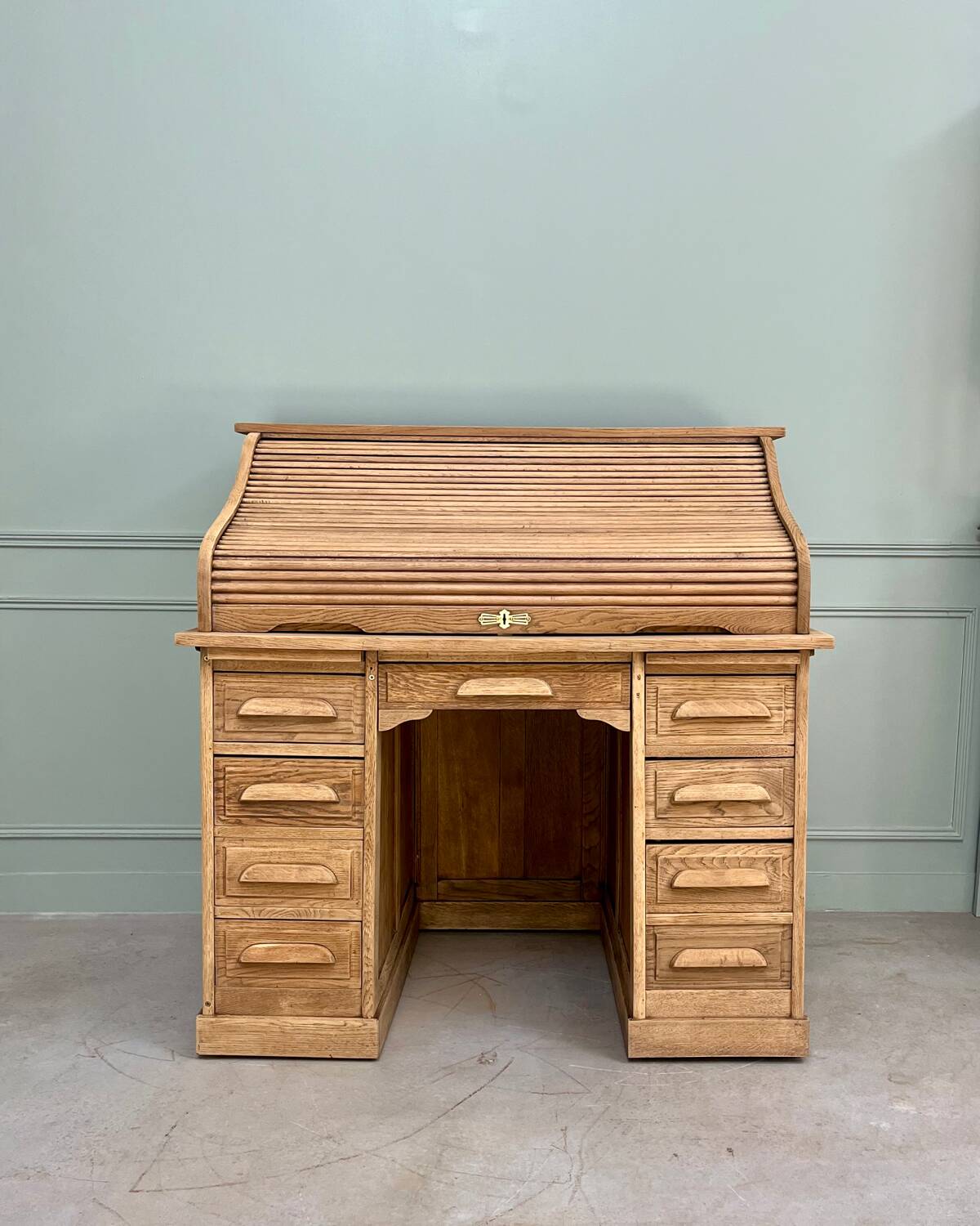 Bureau américain à rideau / Comptoir