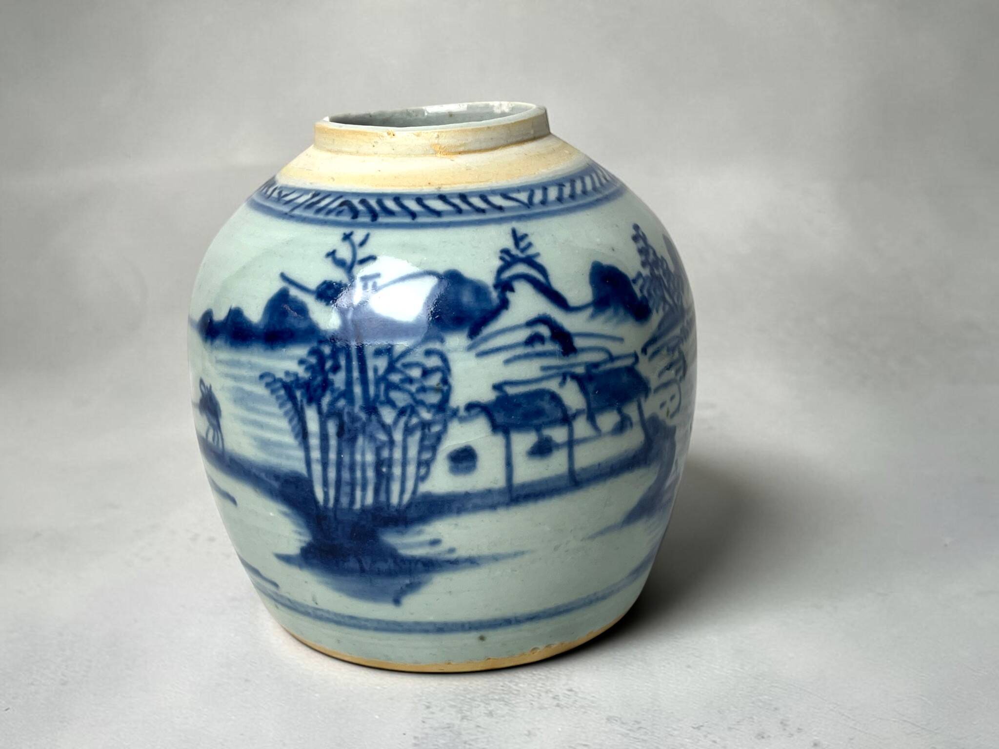 China, ancient ginger pot celadon porcelain vase Qing late 18th century