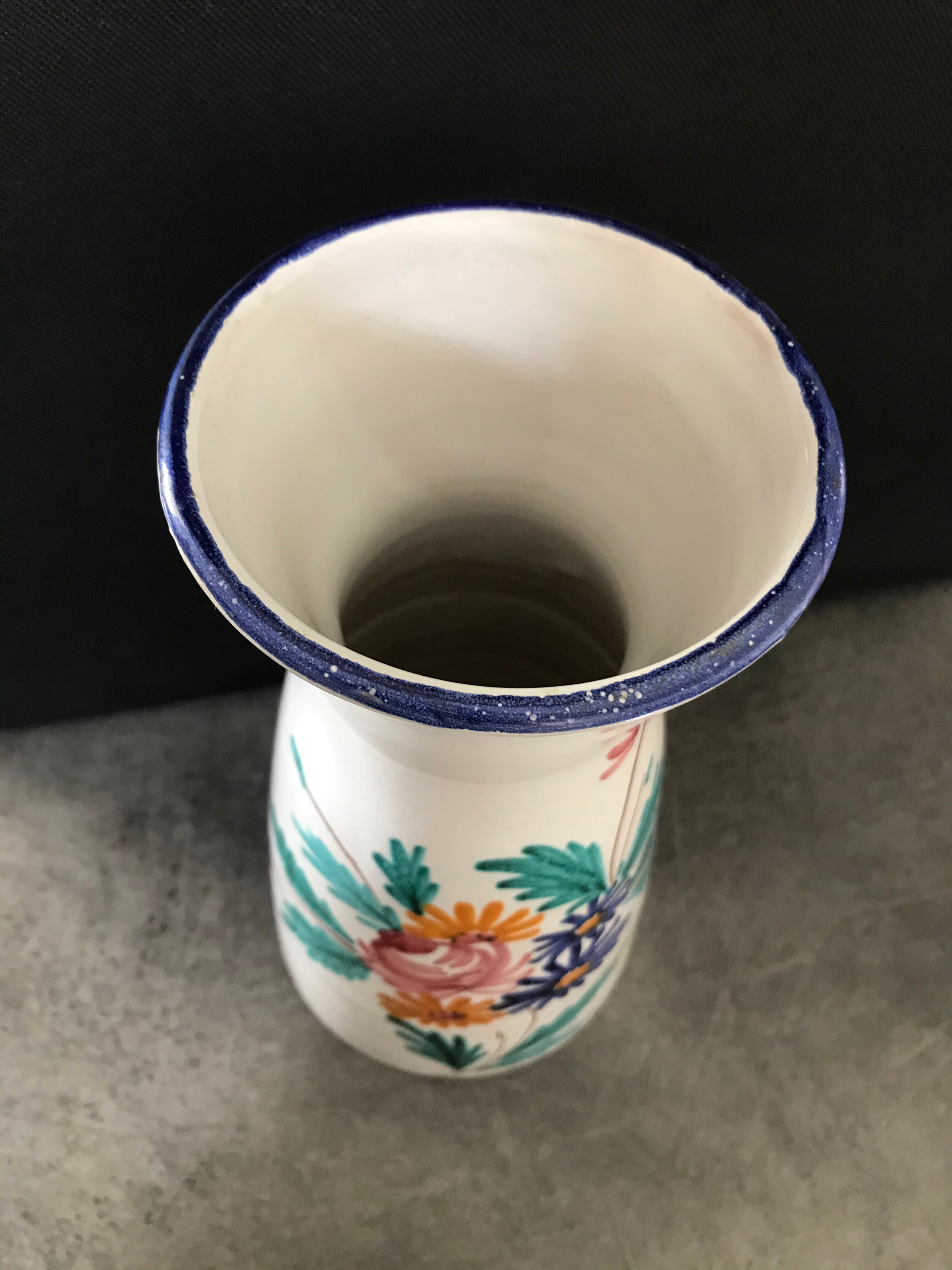 Vintage ceramic vase signed with polychrome flower decoration 25 cm