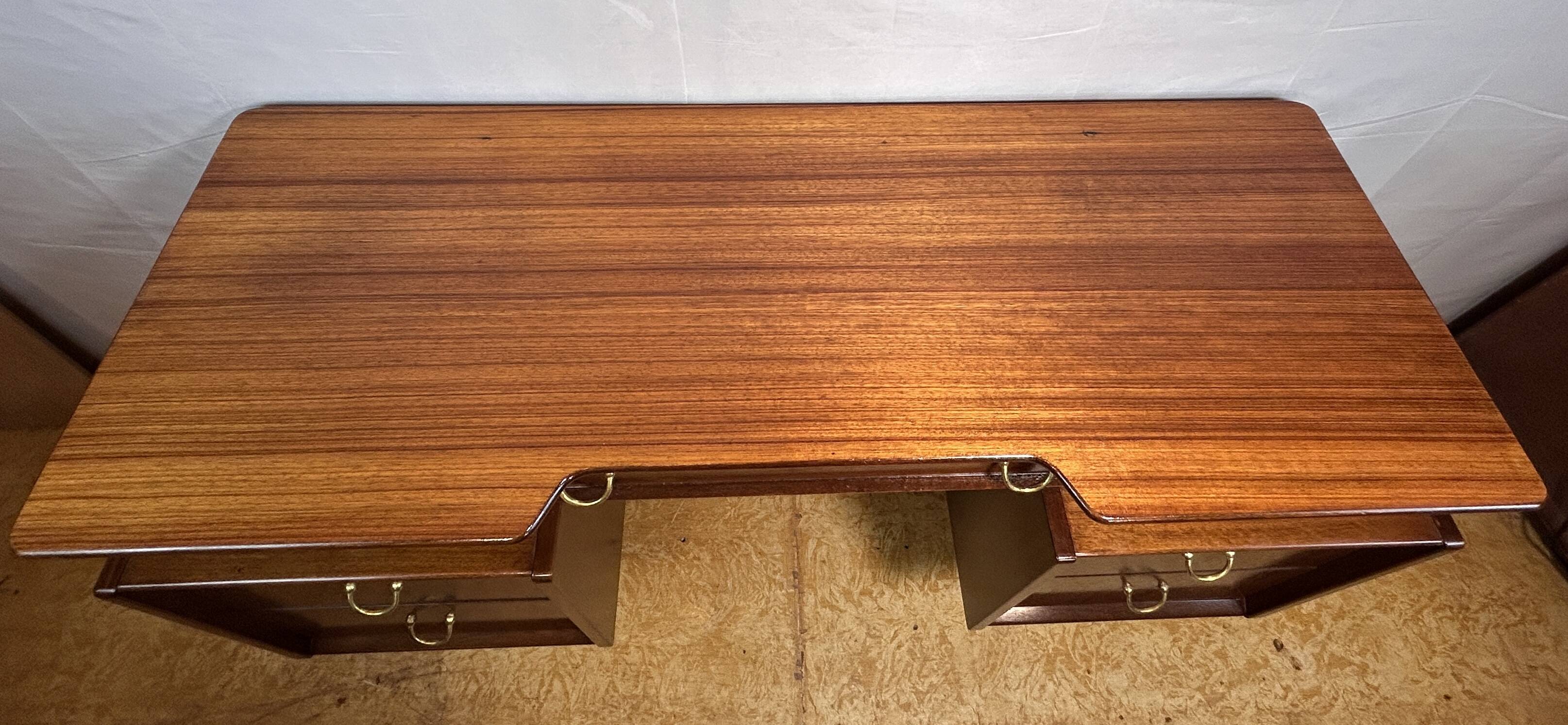 Mid-Century Retro Vintage Teak Floating-Top Desk by GPlan E. Gomme – 1960