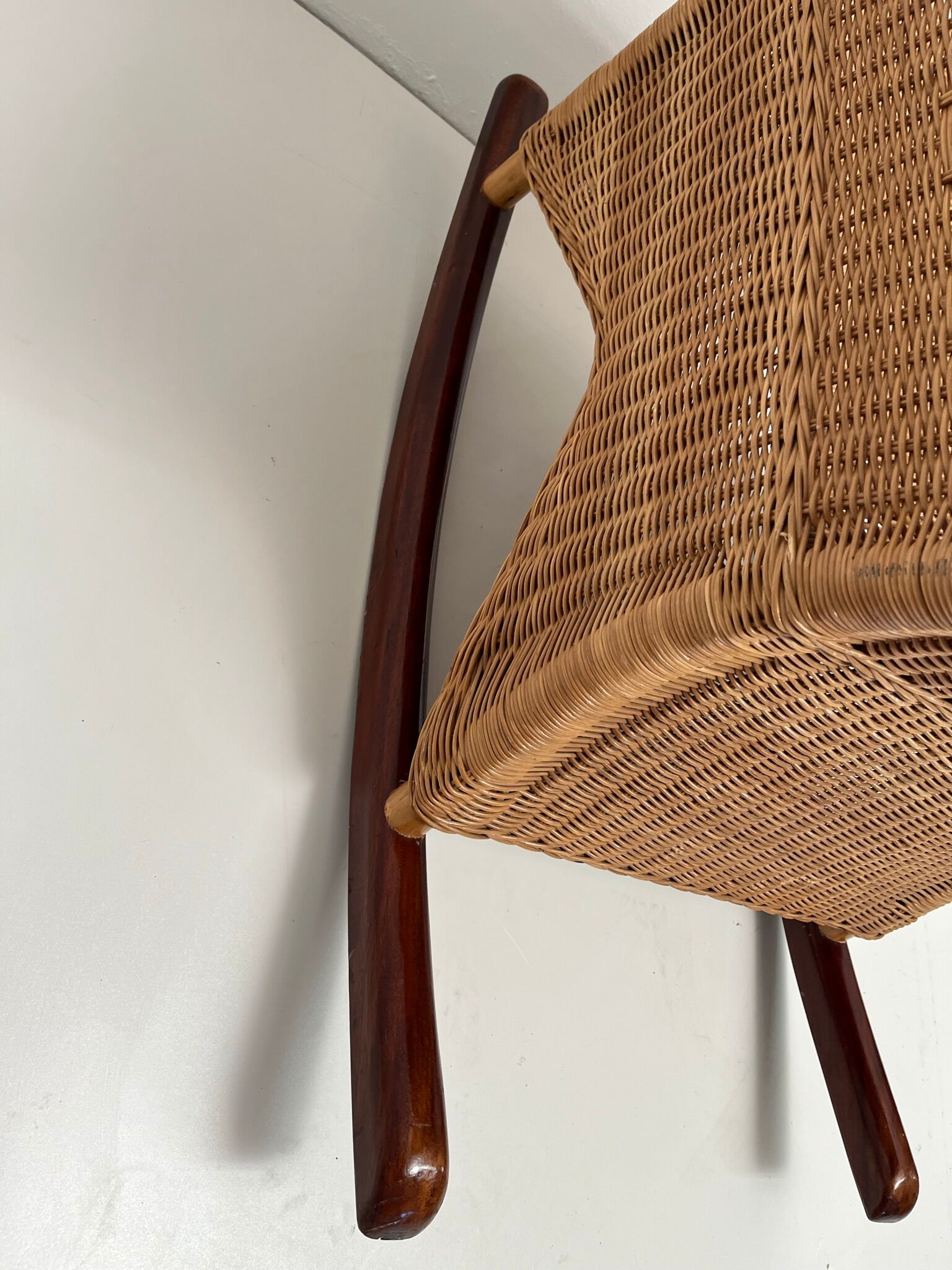 Rocking chair en rotin