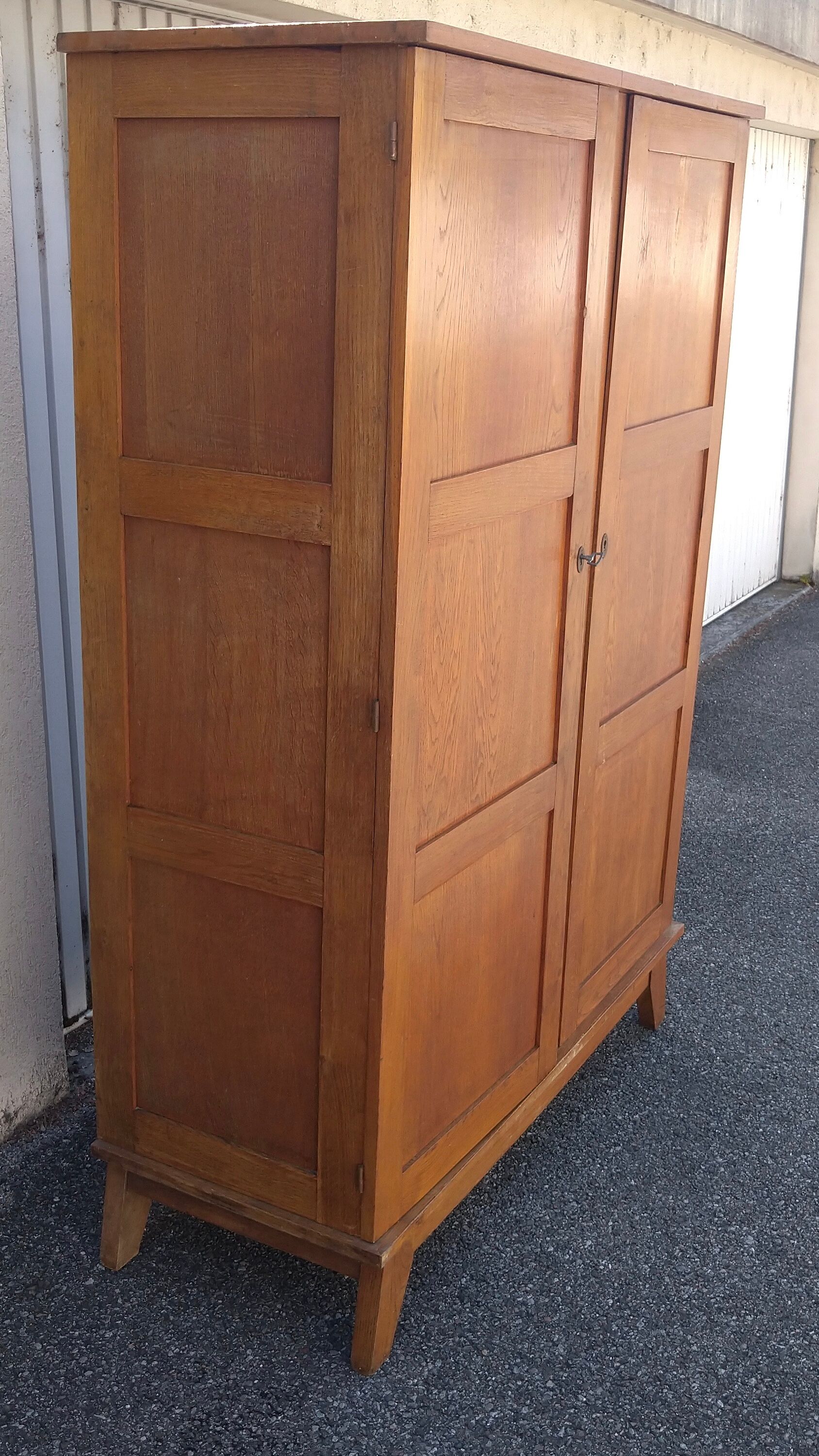 René Gabriel wardrobe