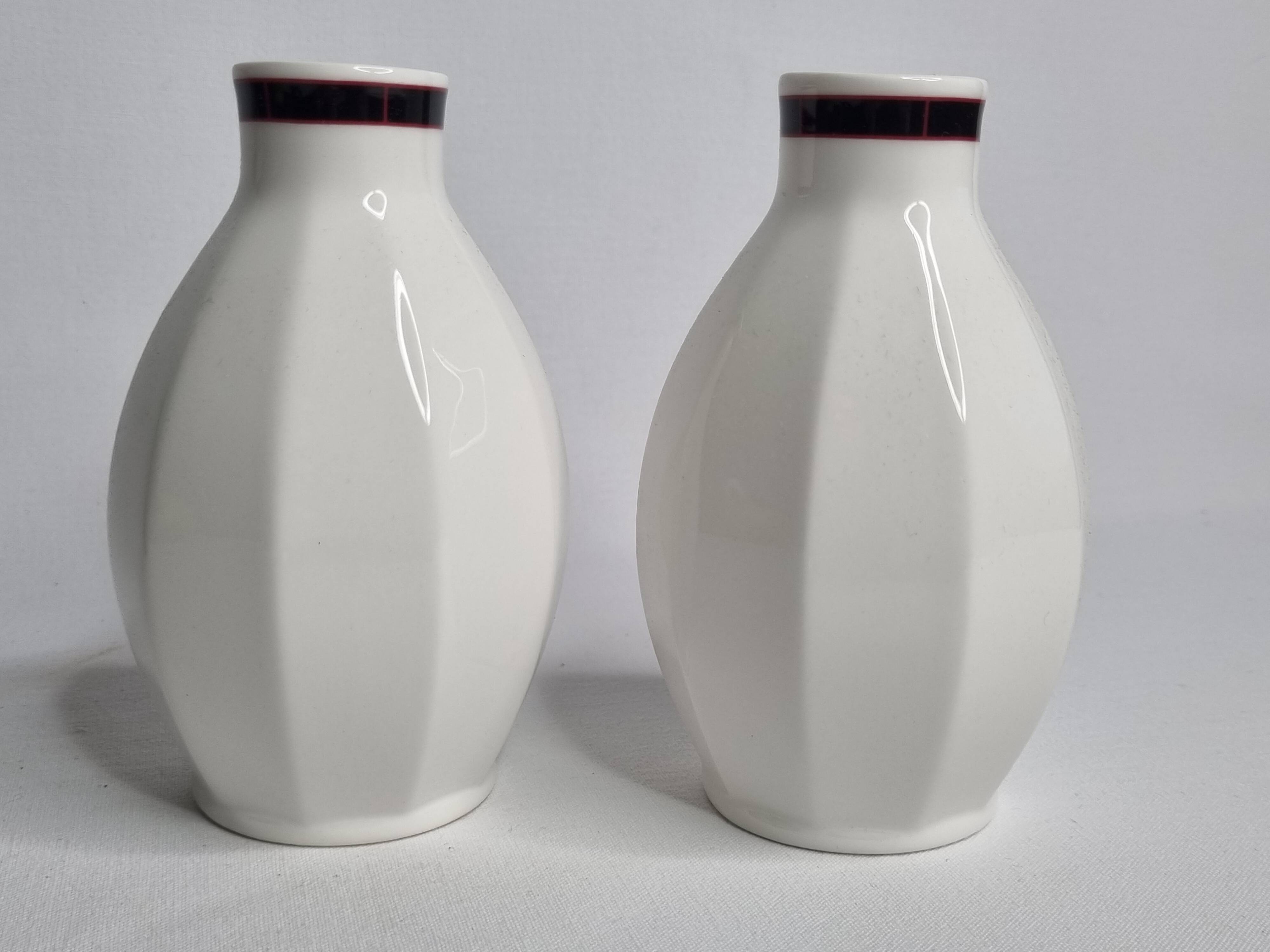 Set of 2 Villeroy & Boch porcelain bottles – GEO model, Luxembourg, 11