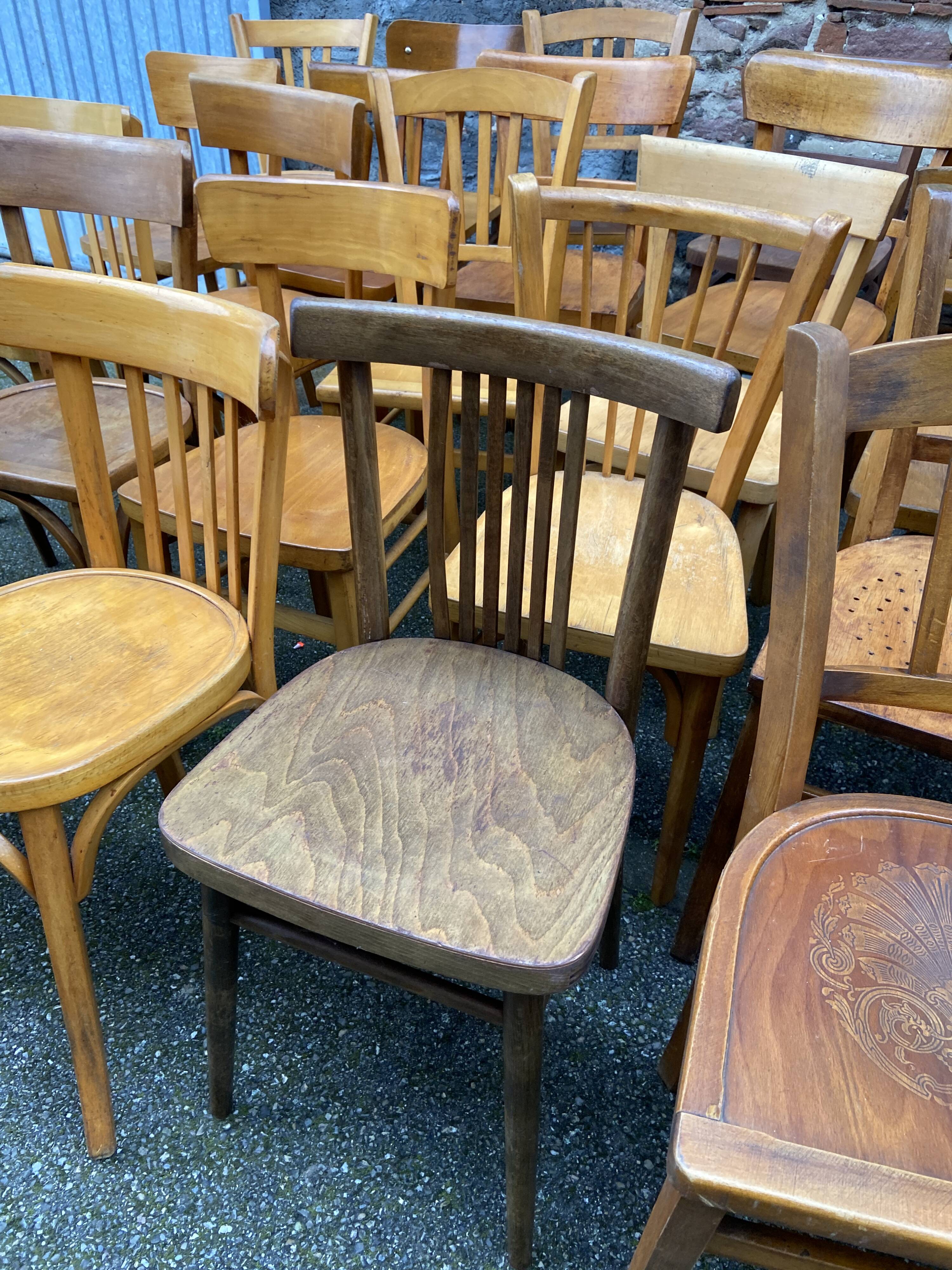 Lot of 50 mismatched bistro chairs french Restaurant THonet curved wood