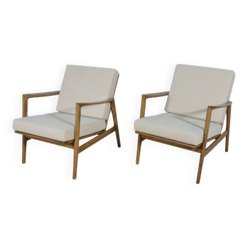300-139 Armchairs from Swarzędzka, 1960s, Set of 2