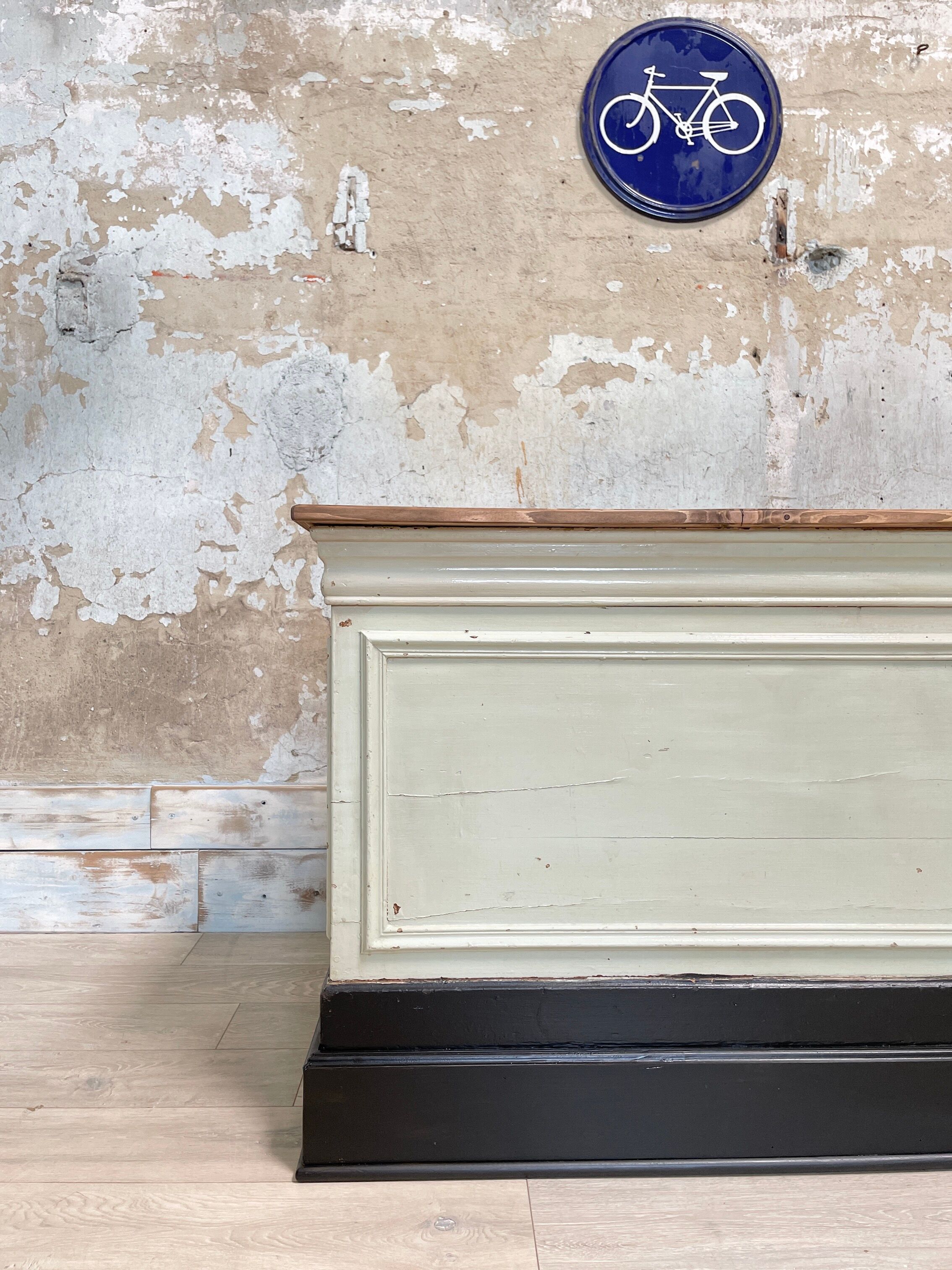 Bank counter furniture in patinated wood, circa 1900