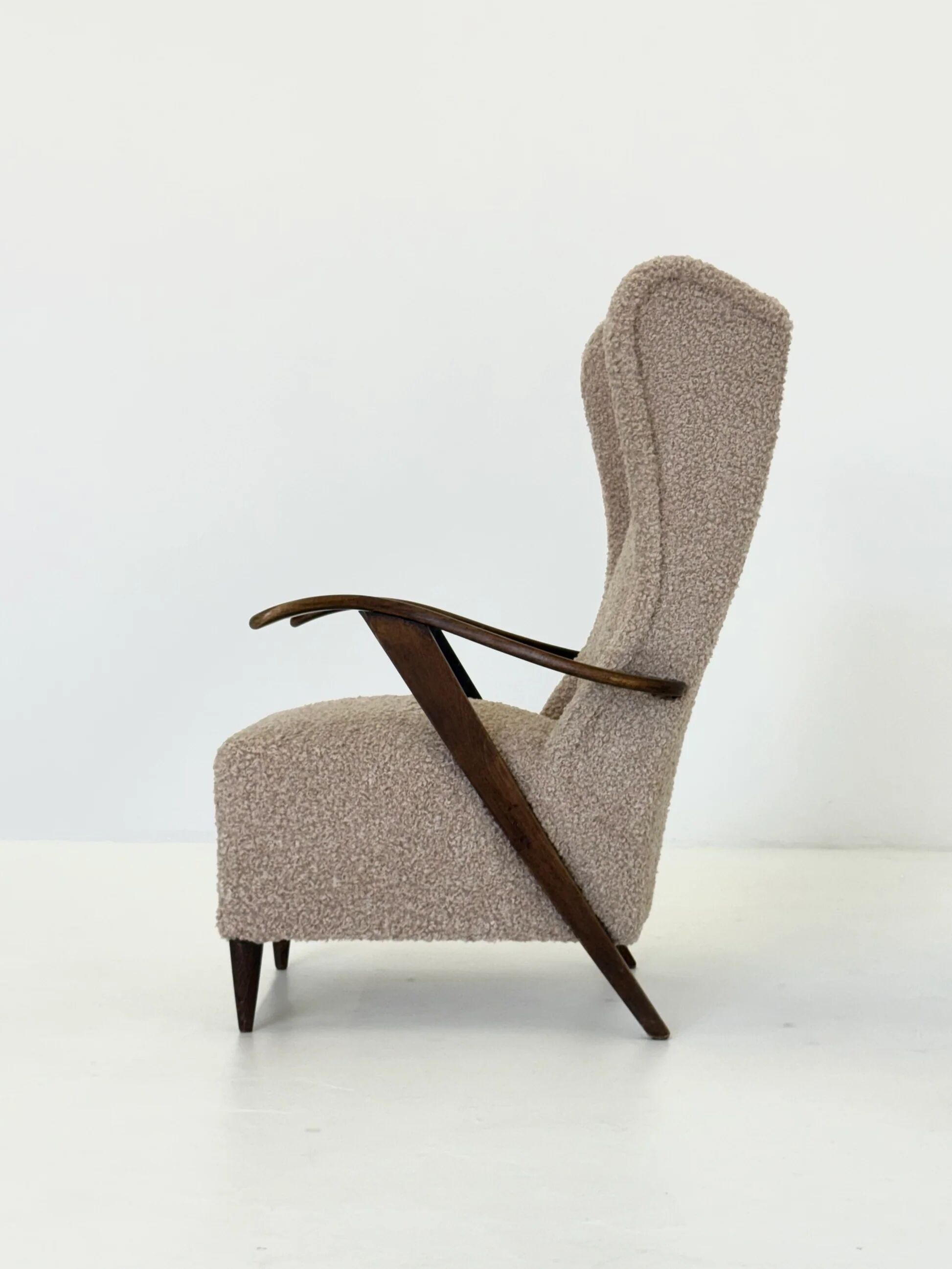 Melchiorre Bega armchair in beige bouclé