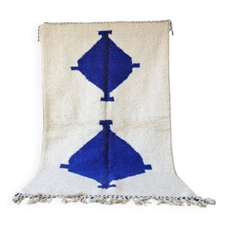 Handmade Berber rug, size 200 x 300 cm