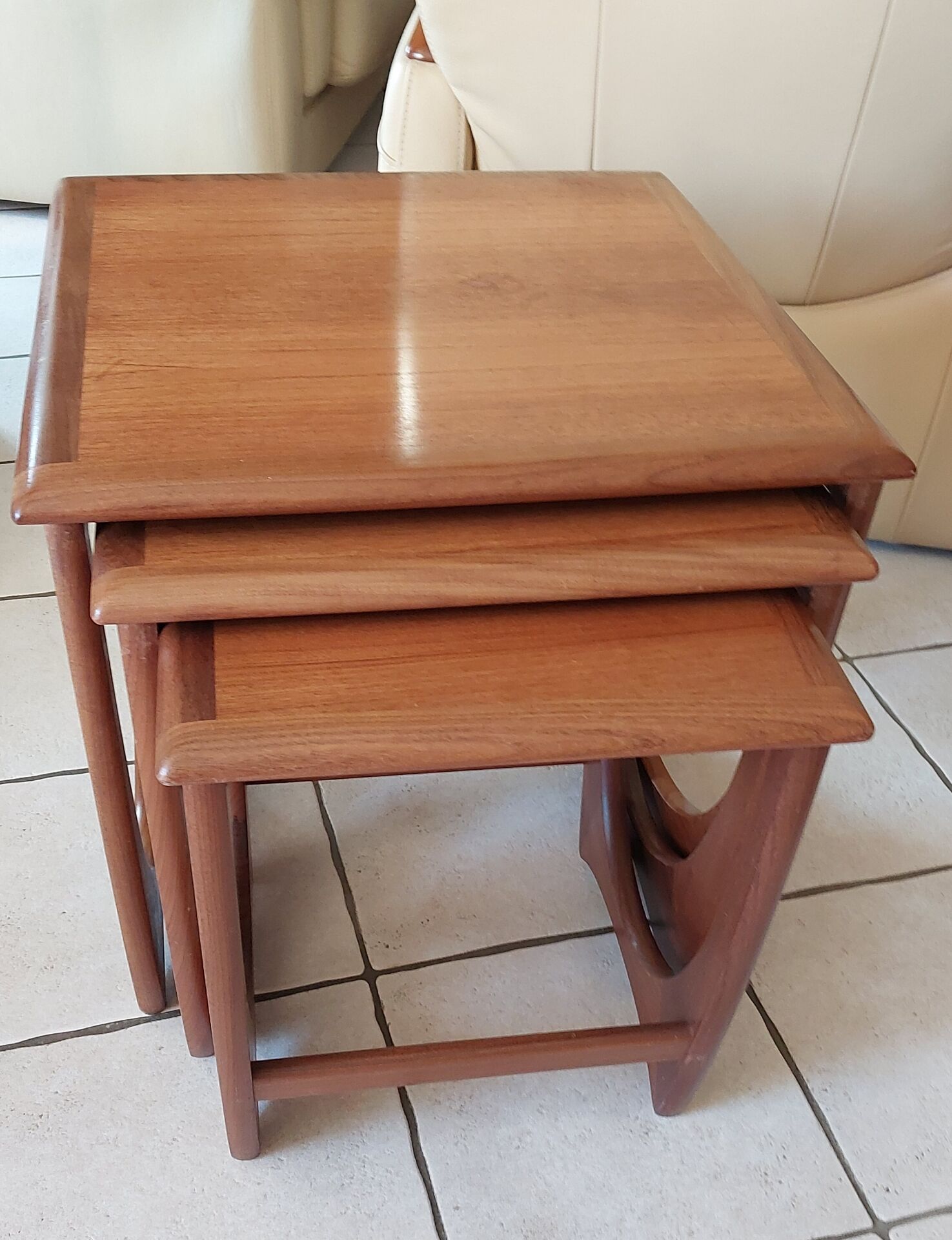3 Tables gigogne G Plan vintage 1960 /70 Wilkins