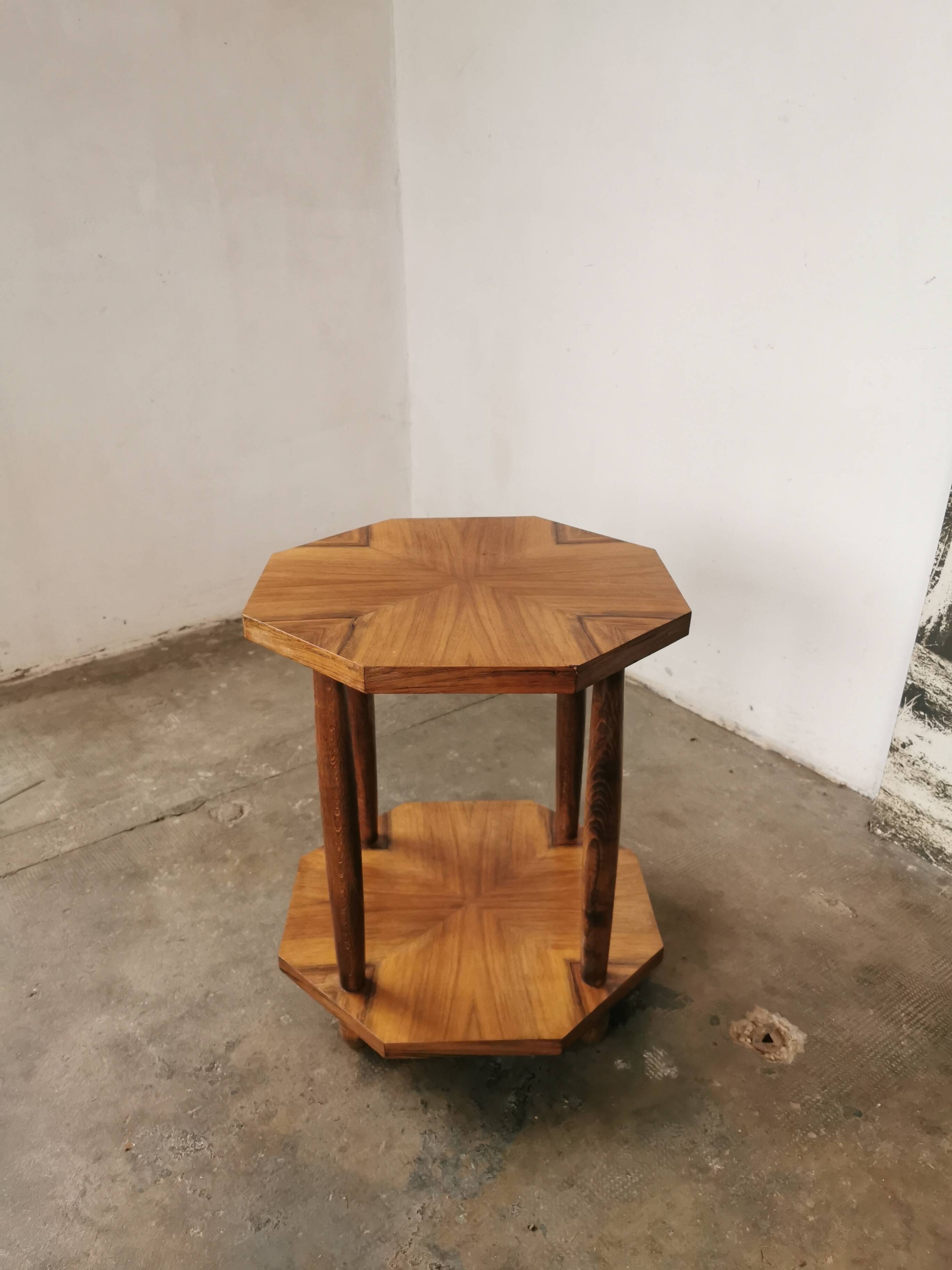 Art deco style serving table in walnut veneer