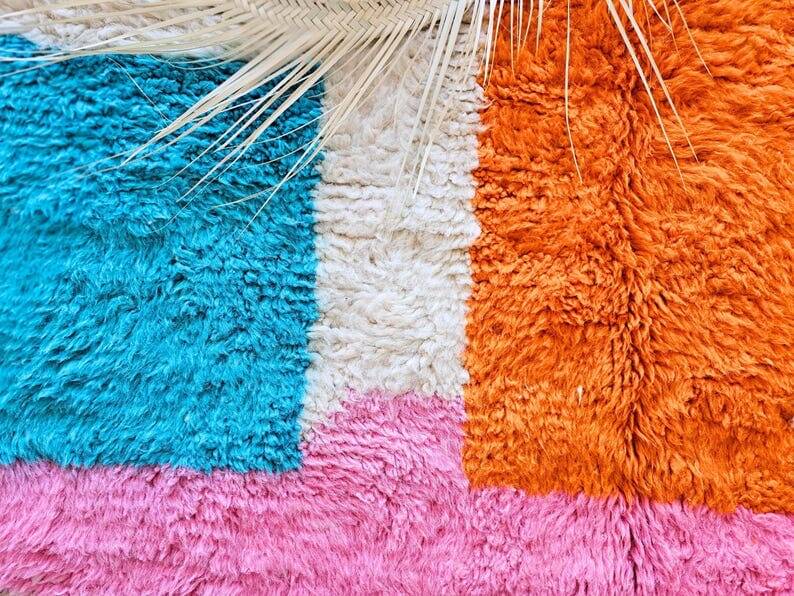 Handmade natural wool rug, size 100 x 200 cm