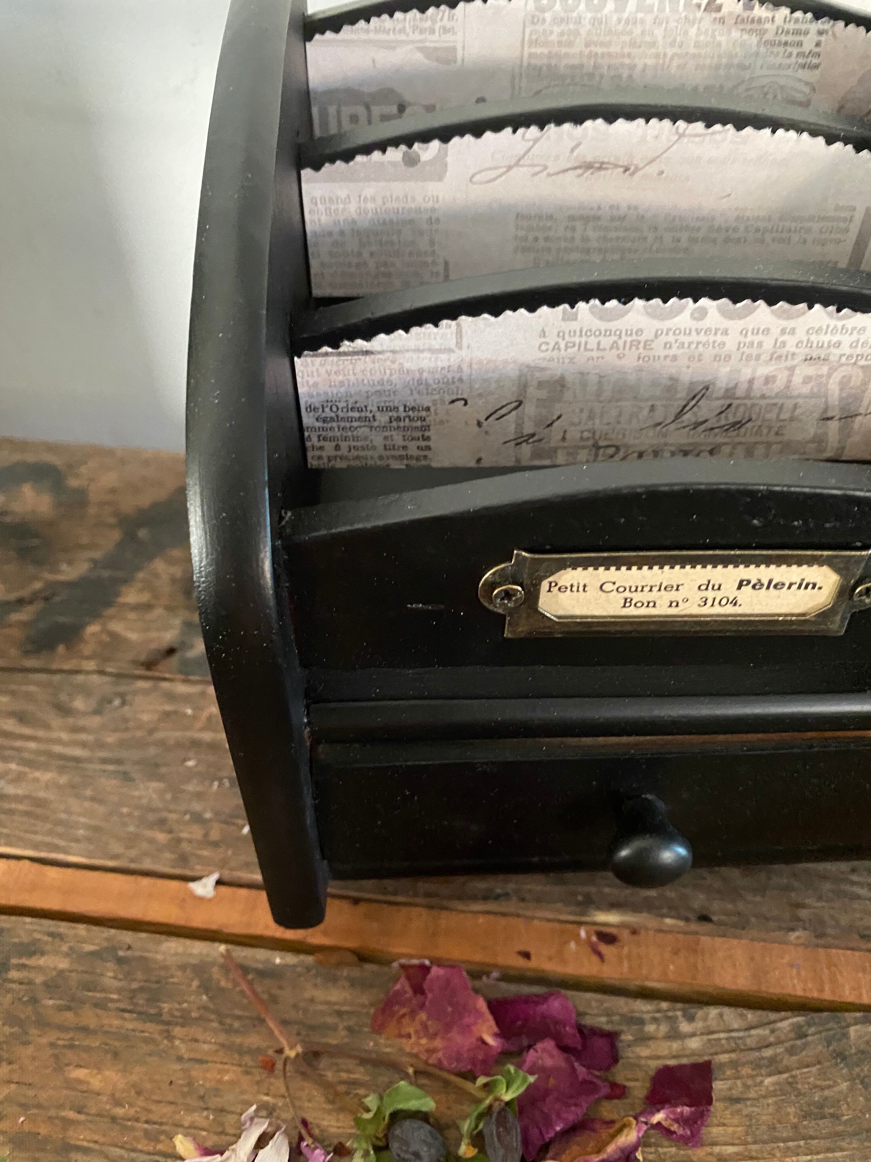 Boîte à lettre rotative relookée