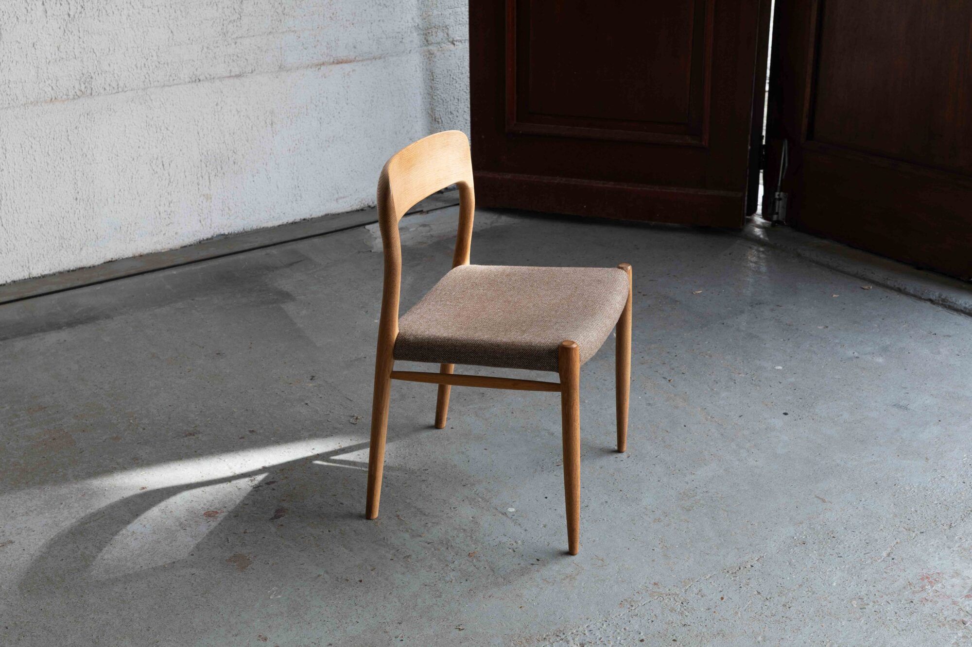 Set of 4 dining chairs 'model 75' by Niels Otto Moller