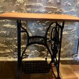 Table pieds machine à coudre
