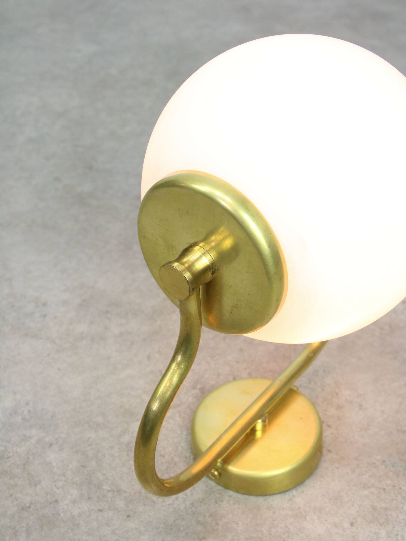 Vintage Italian Mid-century Brass and Opaline Wall Lamp