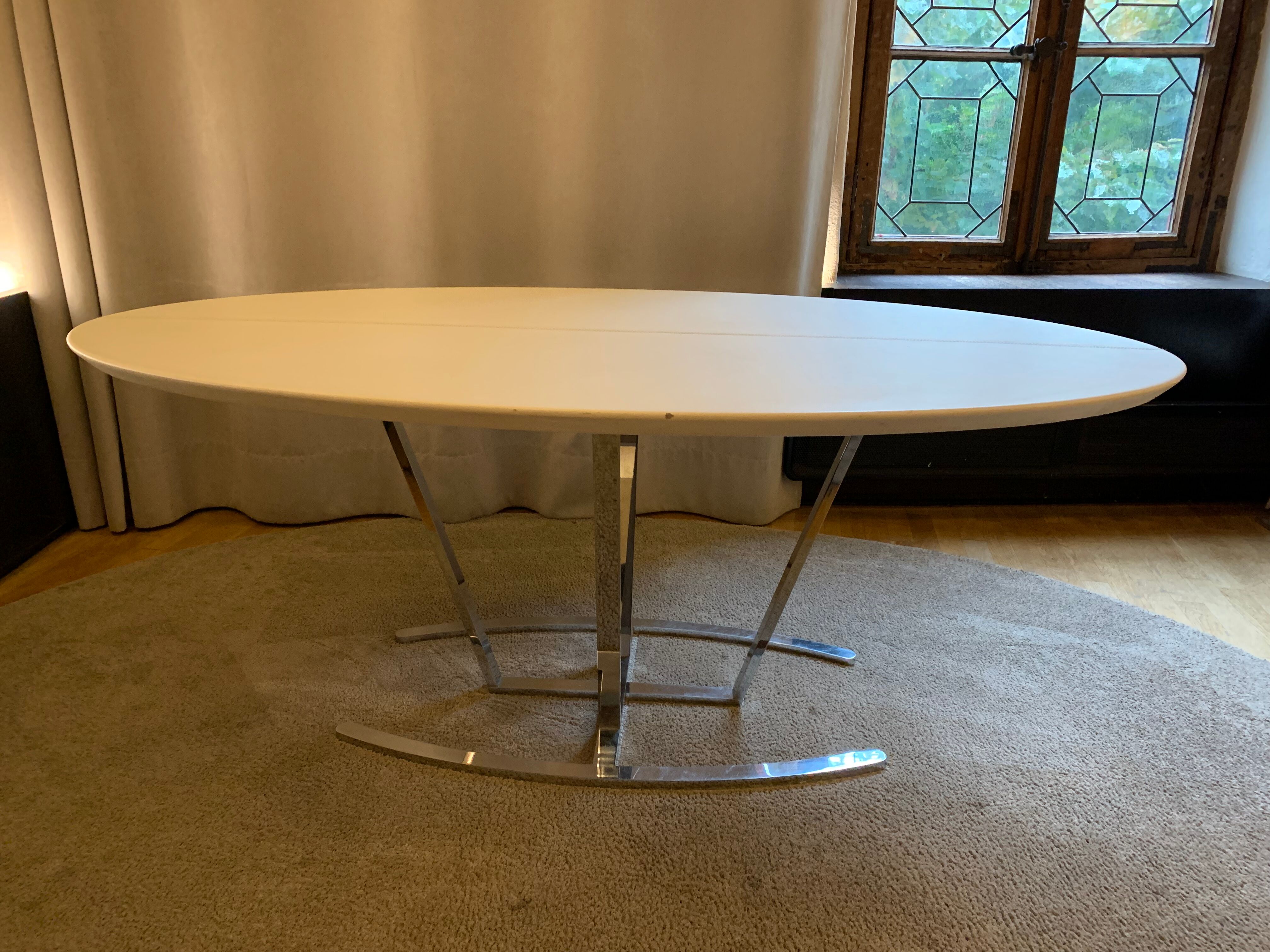 Oval tables white leather and stainless steel matrix with central stitching