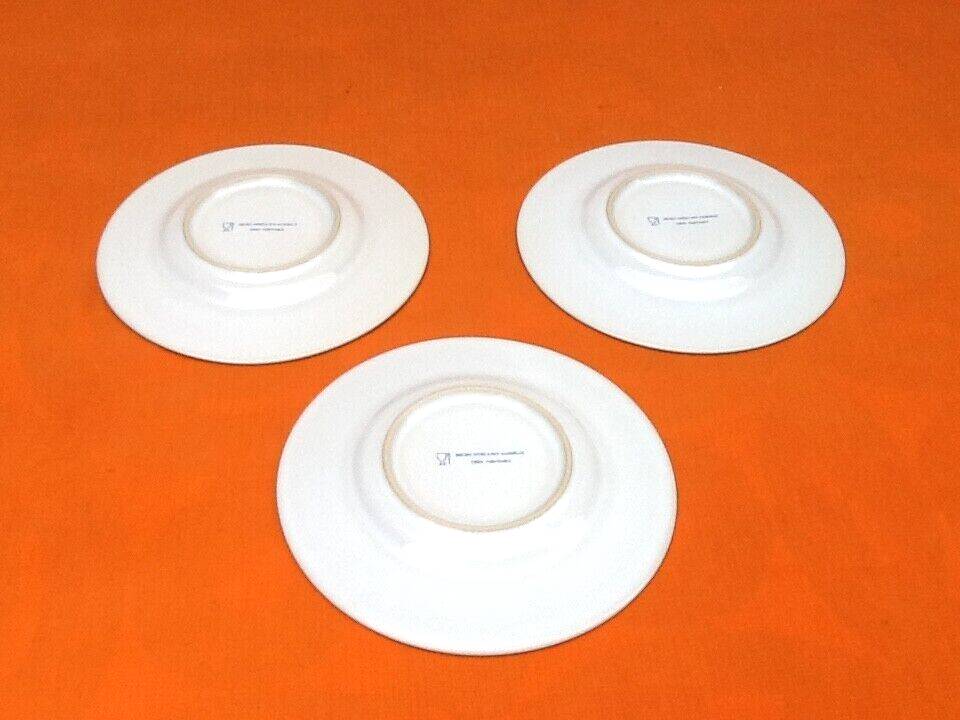 3 Saucers / Saucers Real stoneware